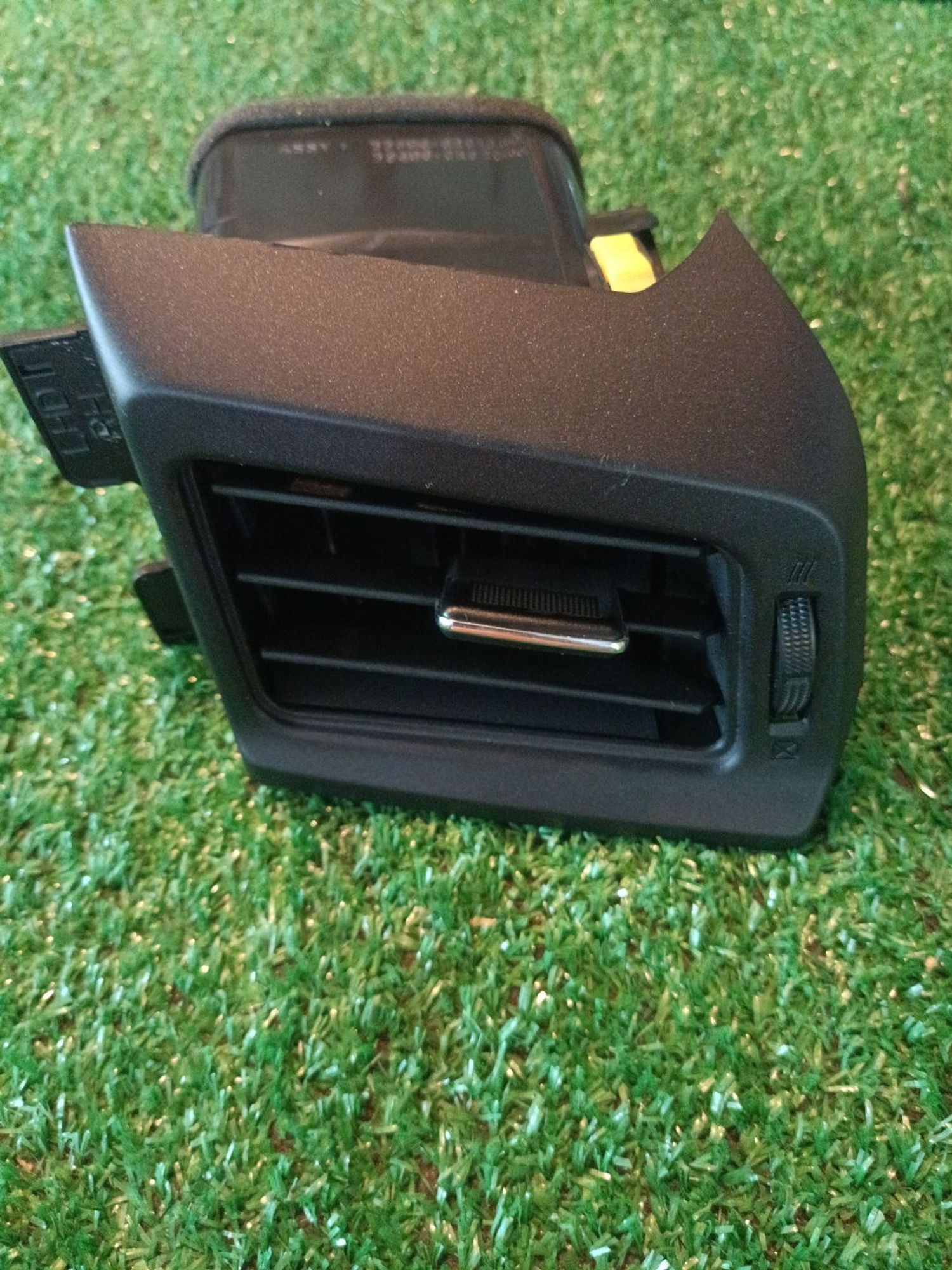 https://ycs.partsauto.market/partsauto-images/thmbs/userImages/a19a1494006c0851879c8cd6f3827d7d/part/7773f175-d194-4ef1-b0c7-ae9d77fbc835_1782800087939.jpg