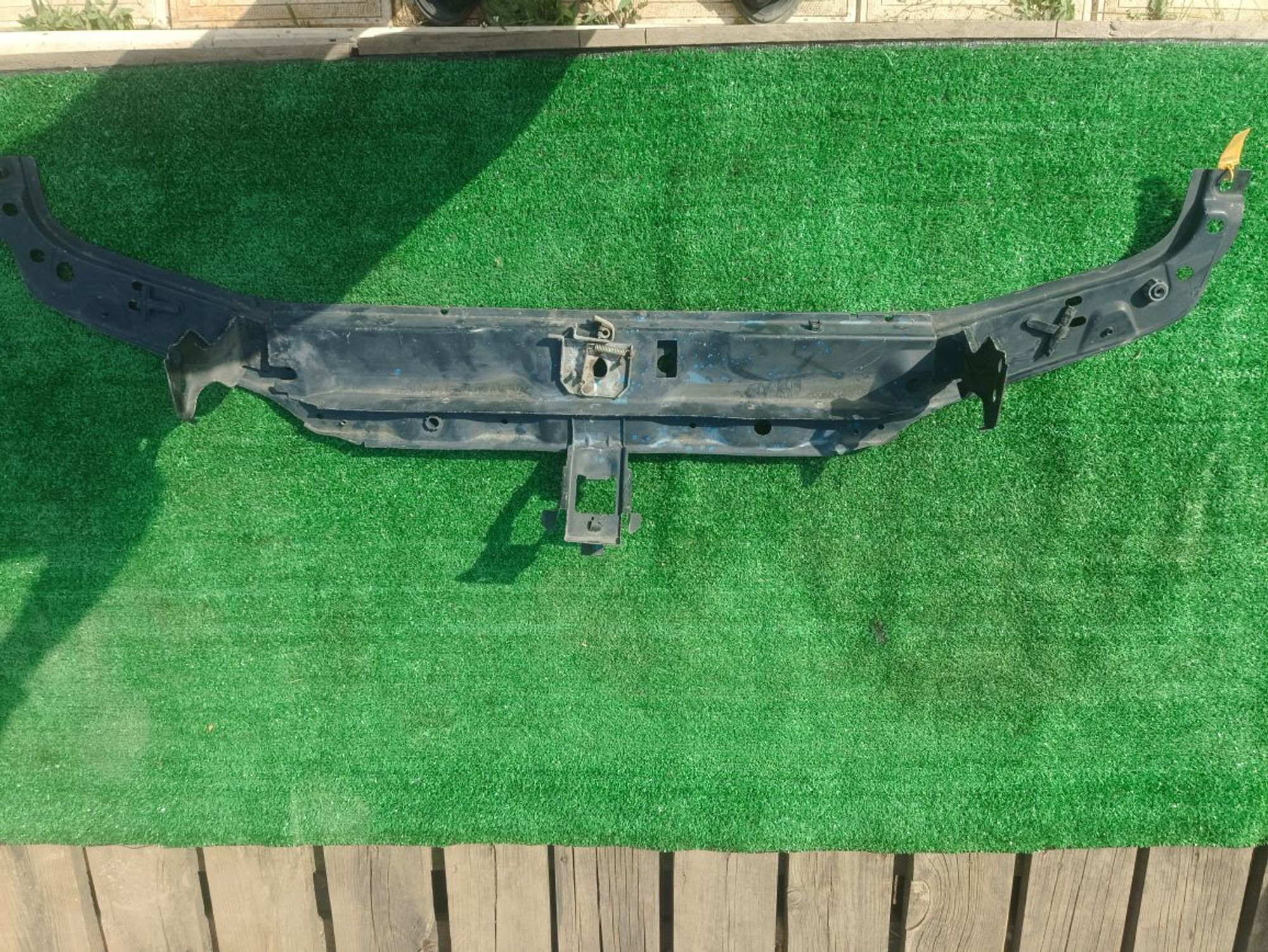 https://ycs.partsauto.market/partsauto-images/thmbs/userImages/a19a1494006c0851879c8cd6f3827d7d/part/77e36d40-b311-46a6-be22-3861cf87b099_1778071123497.jpg
