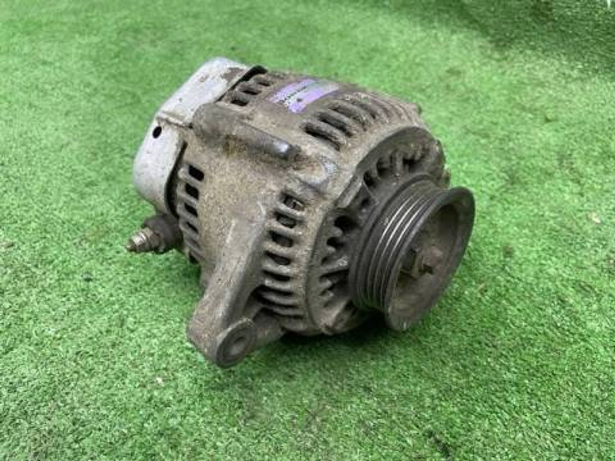 https://ycs.partsauto.market/partsauto-images/thmbs/userImages/a19a1494006c0851879c8cd6f3827d7d/part/81174758-3563-4835-96ce-d00dfe678094_1784572831960.jpg