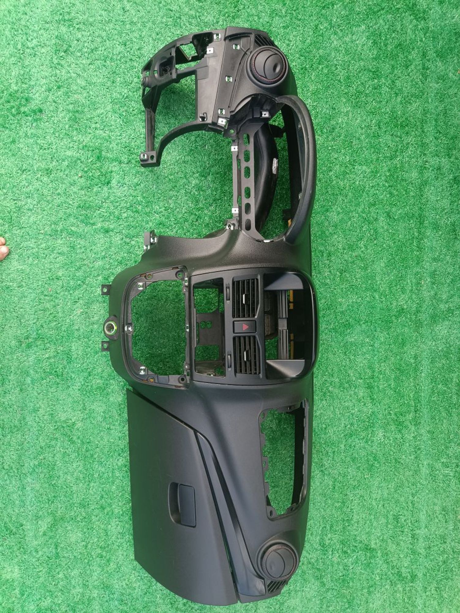 https://ycs.partsauto.market/partsauto-images/thmbs/userImages/a19a1494006c0851879c8cd6f3827d7d/part/94dd83f0-e4f7-4fb0-8616-1e845cc00e4f_1785257061477.jpg