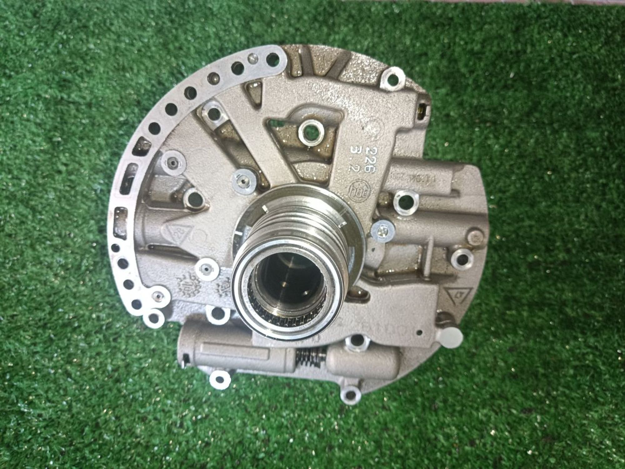 https://ycs.partsauto.market/partsauto-images/thmbs/userImages/a19a1494006c0851879c8cd6f3827d7d/part/95081cc6-994d-4c37-864b-97898c655614_1778666322617.jpg