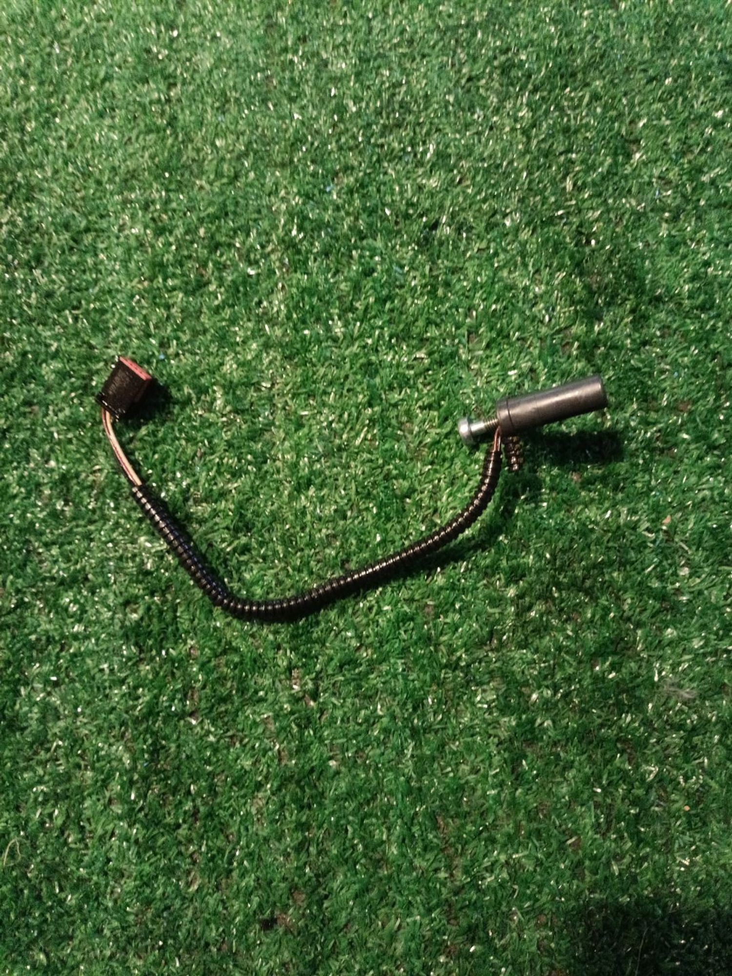 https://ycs.partsauto.market/partsauto-images/thmbs/userImages/a19a1494006c0851879c8cd6f3827d7d/part/9567777b-0e83-495d-ac25-4d02fd050703_1777308999339.jpg