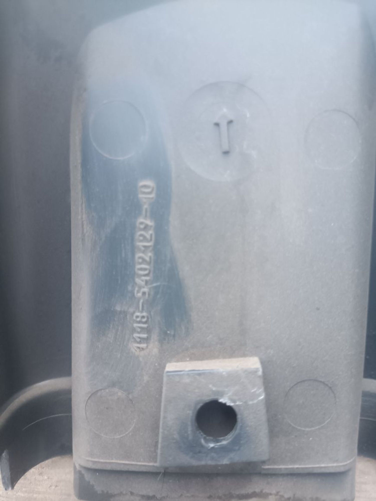https://ycs.partsauto.market/partsauto-images/thmbs/userImages/a19a1494006c0851879c8cd6f3827d7d/part/982d5d88-cfc6-4a40-823d-f62fd6e210b3_1780678849103.jpg