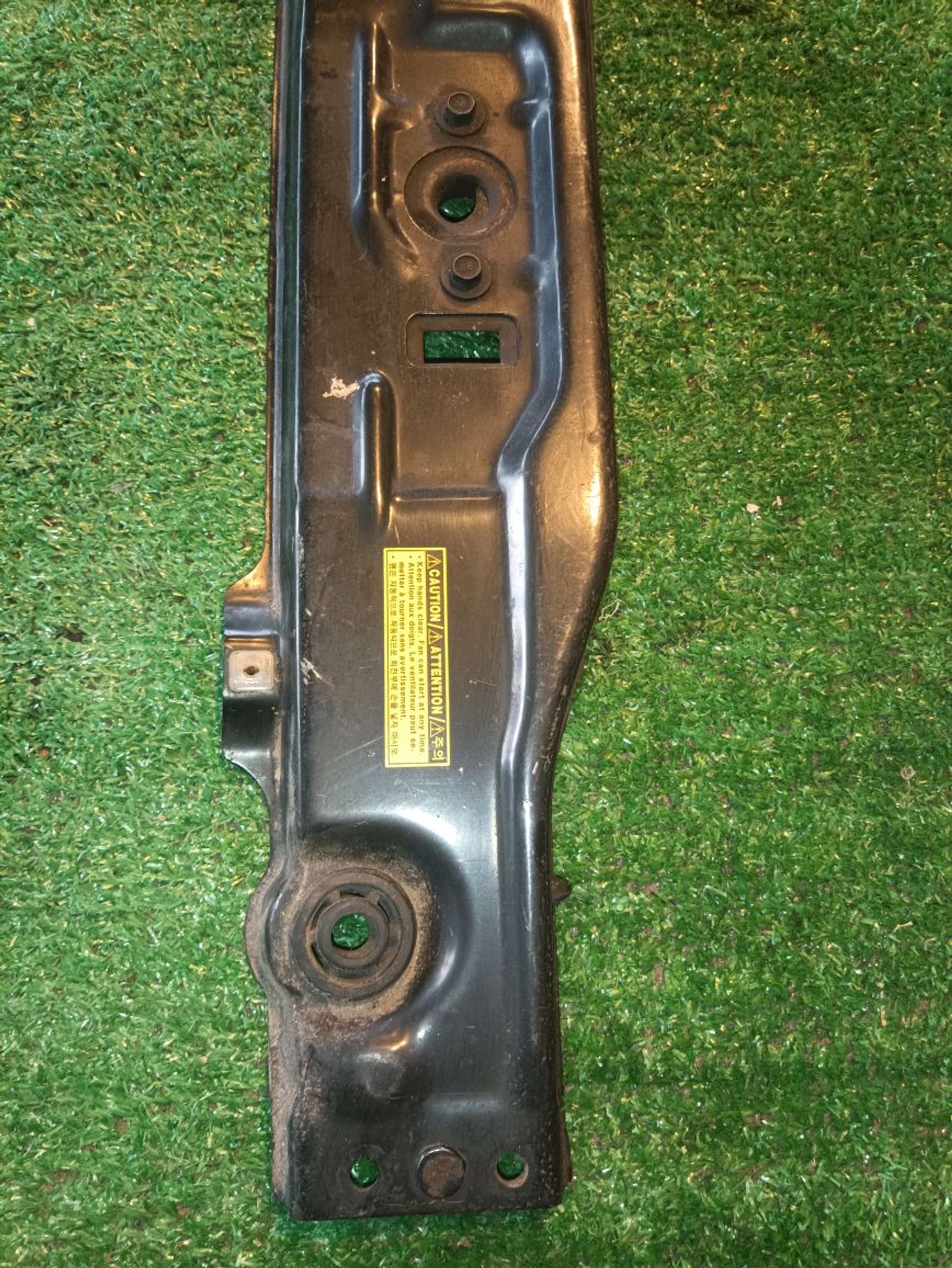 https://ycs.partsauto.market/partsauto-images/thmbs/userImages/a19a1494006c0851879c8cd6f3827d7d/part/a6aac03a-34ed-4921-86e5-7408377a2d34_1776958237320.jpg