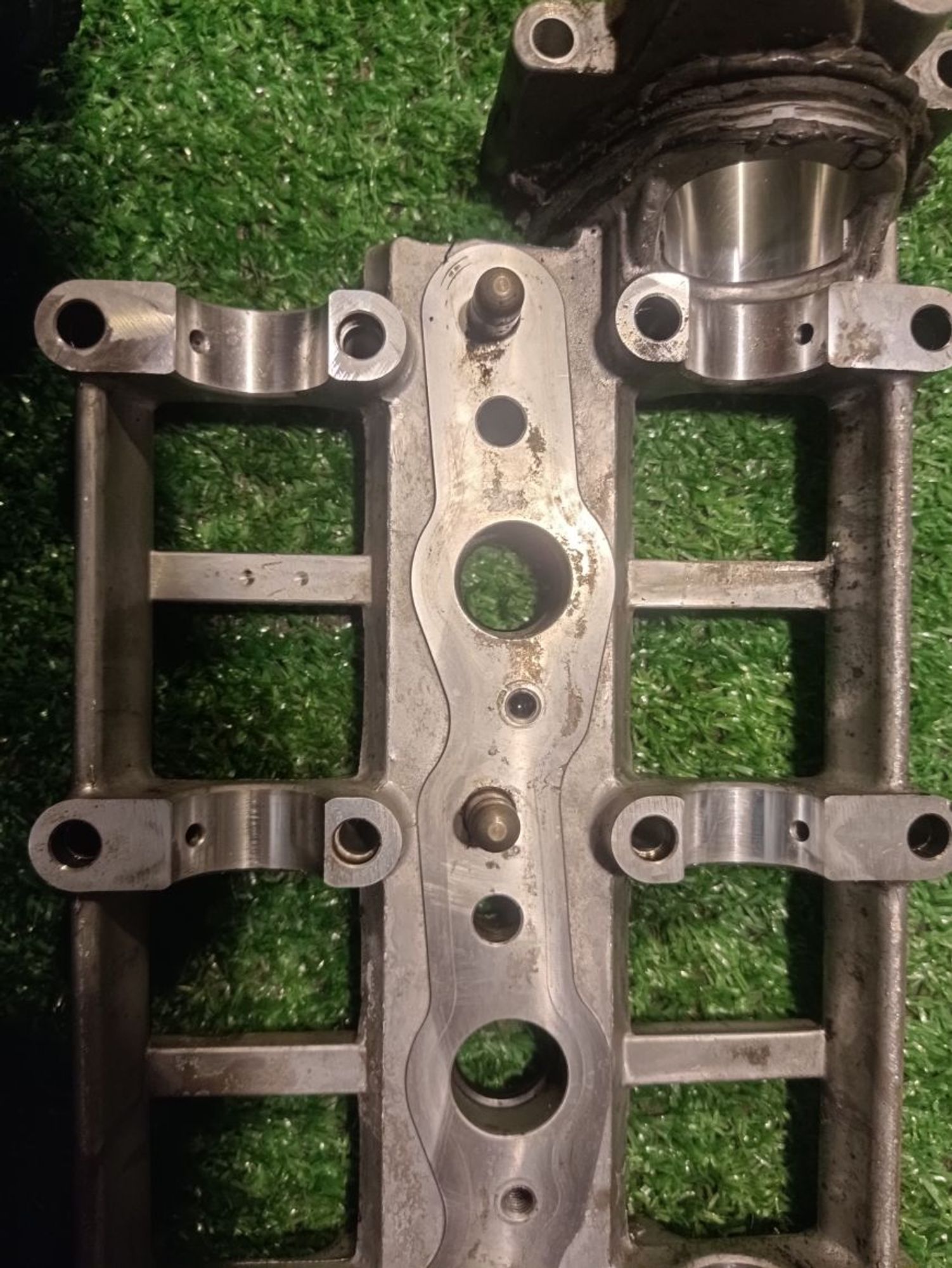 https://ycs.partsauto.market/partsauto-images/thmbs/userImages/a19a1494006c0851879c8cd6f3827d7d/part/ab7c4da7-4057-4391-a573-a57570cbcb8e_1785178011246.jpg