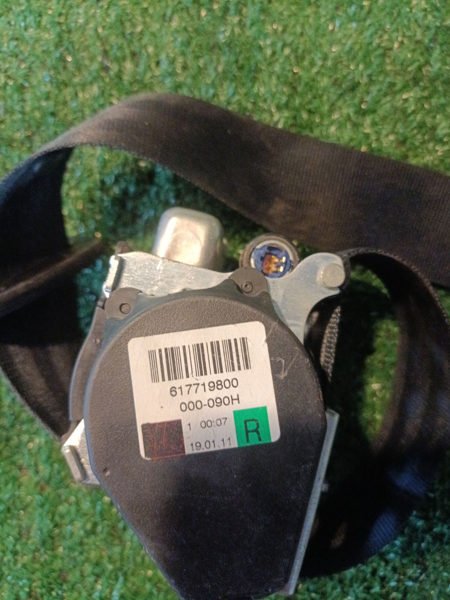 https://ycs.partsauto.market/partsauto-images/thmbs/userImages/a19a1494006c0851879c8cd6f3827d7d/part/aee6d455-432d-437f-ad98-62fefd4fcd05_1782750041252.jpg