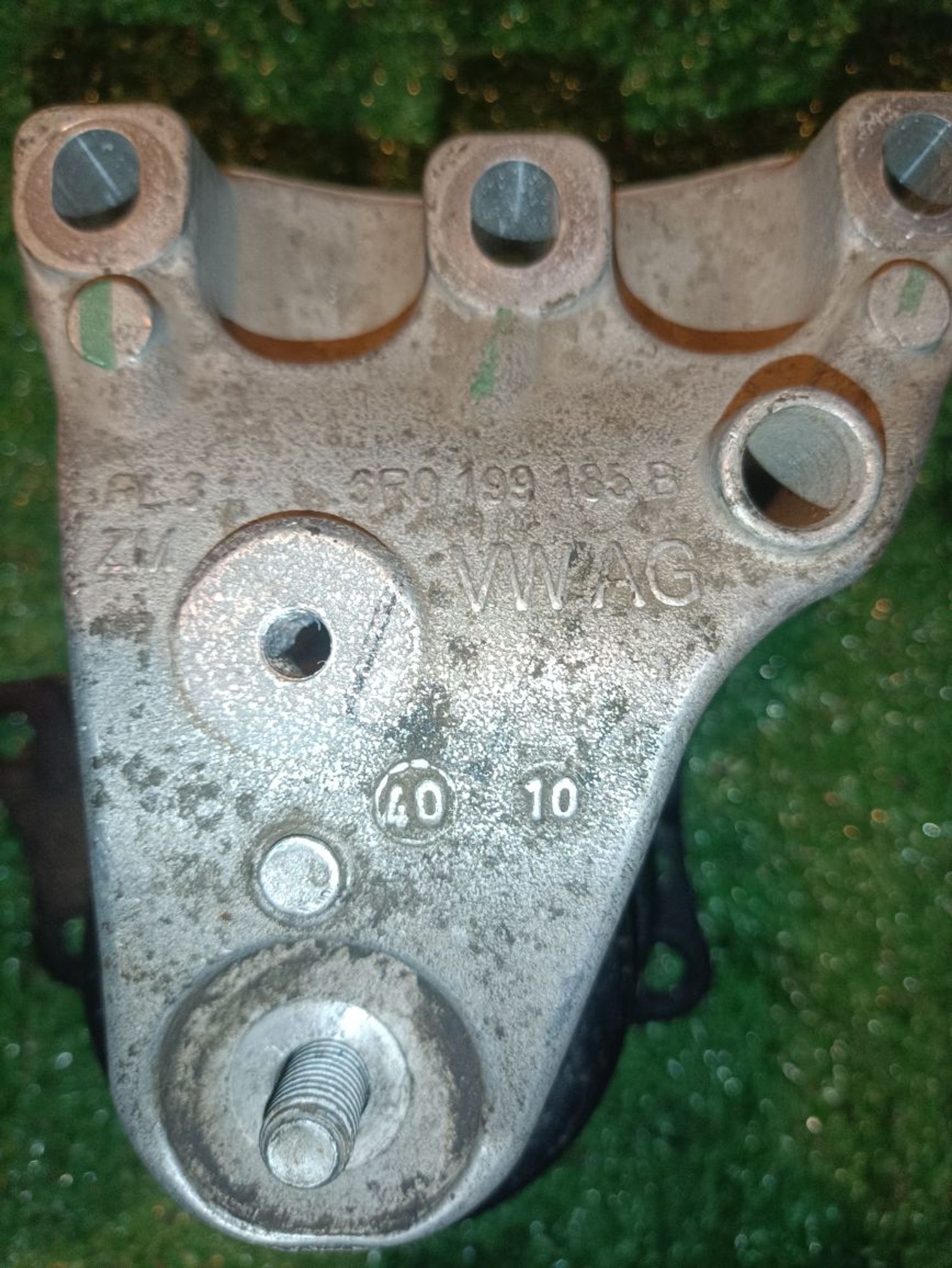 https://ycs.partsauto.market/partsauto-images/thmbs/userImages/a19a1494006c0851879c8cd6f3827d7d/part/b55490c2-e464-4bf3-9feb-2fc75d7d5d27_1776703767001.jpg