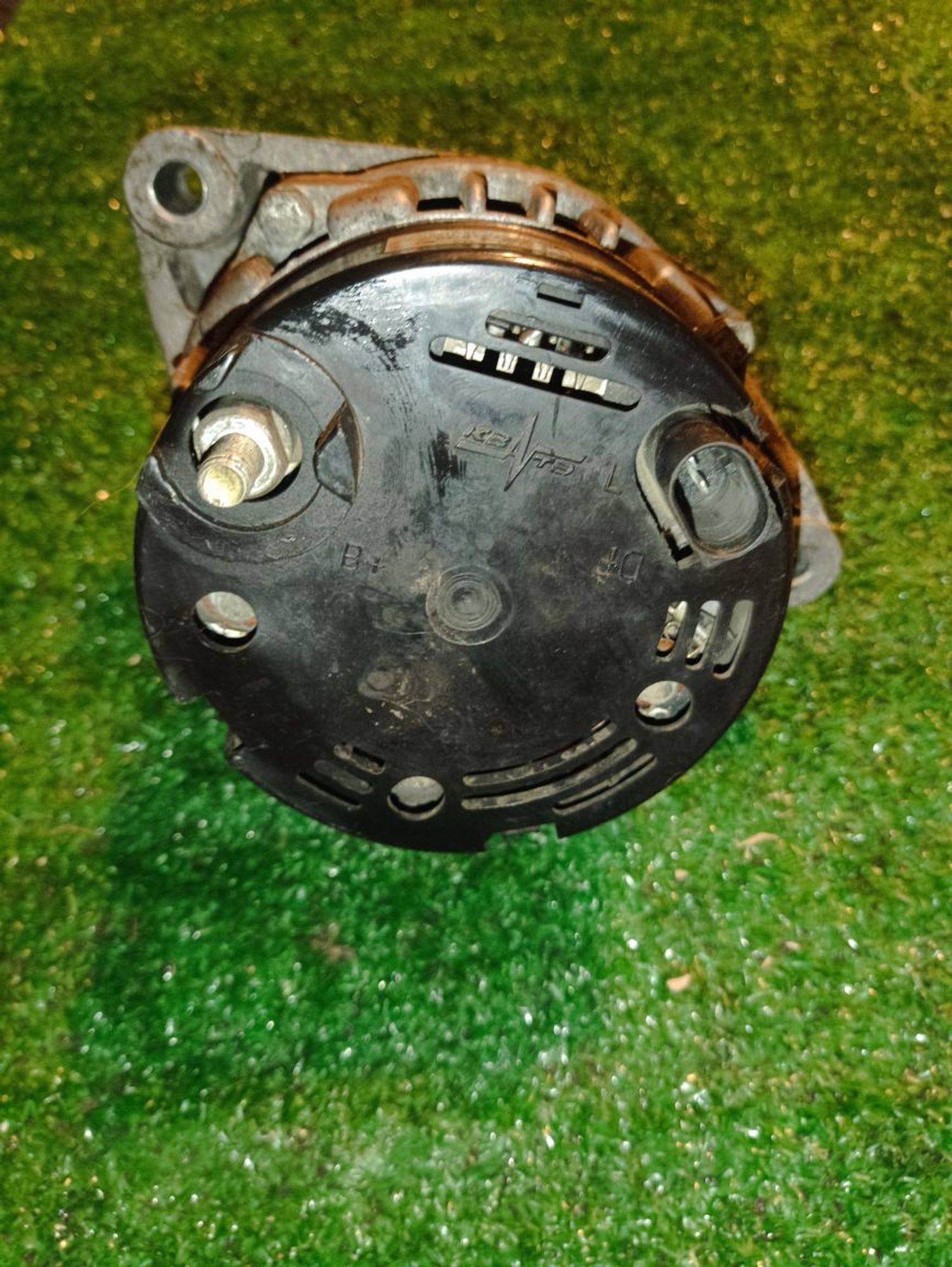 https://ycs.partsauto.market/partsauto-images/thmbs/userImages/a19a1494006c0851879c8cd6f3827d7d/part/b56fa5dc-a50d-4227-b9ff-dce31d007ec7_1784995693378.jpg