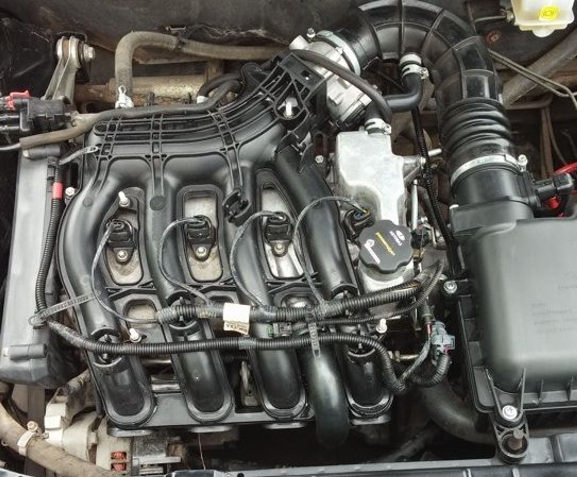 https://ycs.partsauto.market/partsauto-images/thmbs/userImages/a19a1494006c0851879c8cd6f3827d7d/part/b59a5993-c902-48a0-aba2-3ada443478e3_1785008115067.jpg