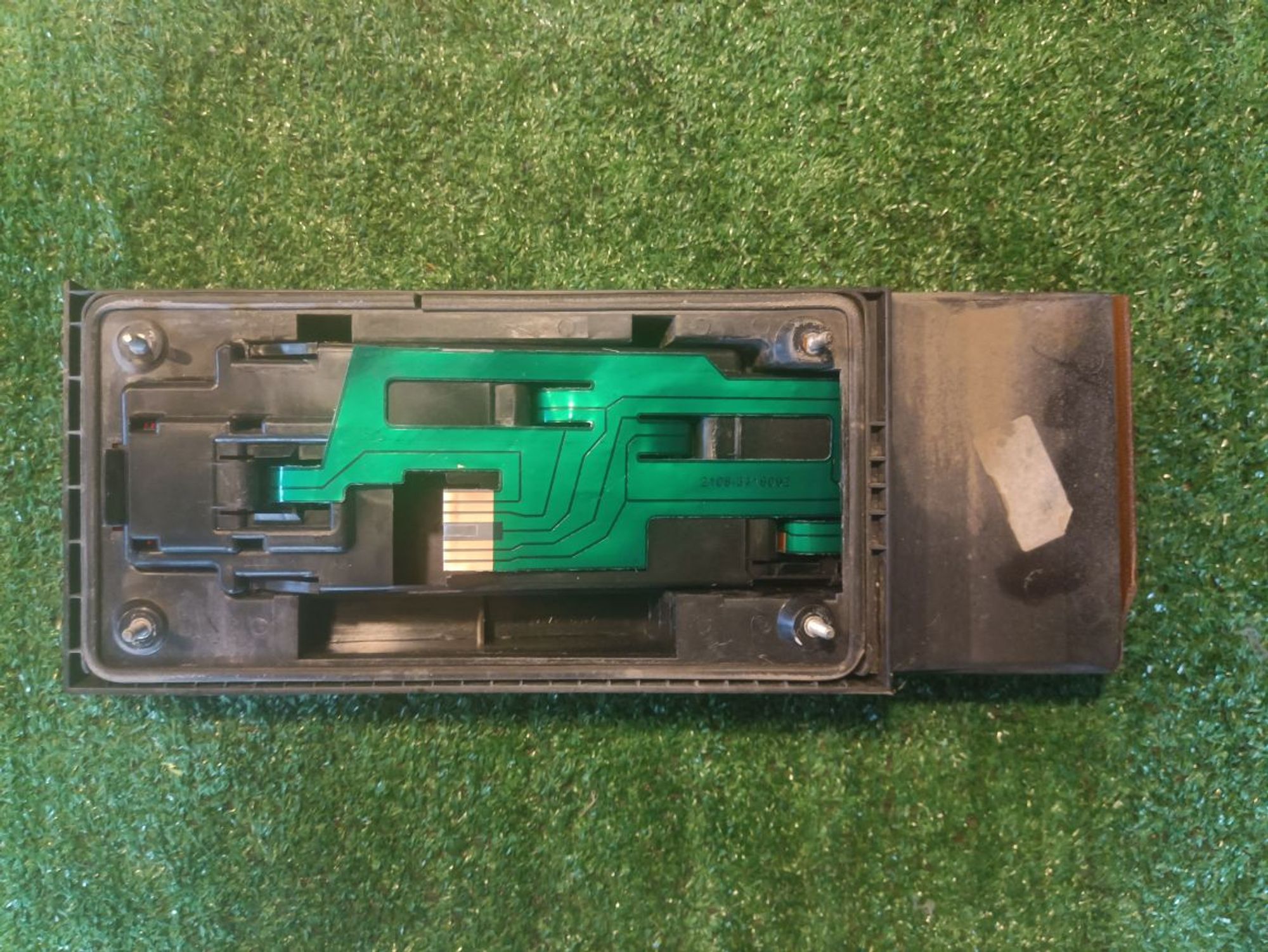 https://ycs.partsauto.market/partsauto-images/thmbs/userImages/a19a1494006c0851879c8cd6f3827d7d/part/b59b43c0-87fe-47d9-a476-2c27cf0dac66_1780677897819.jpg