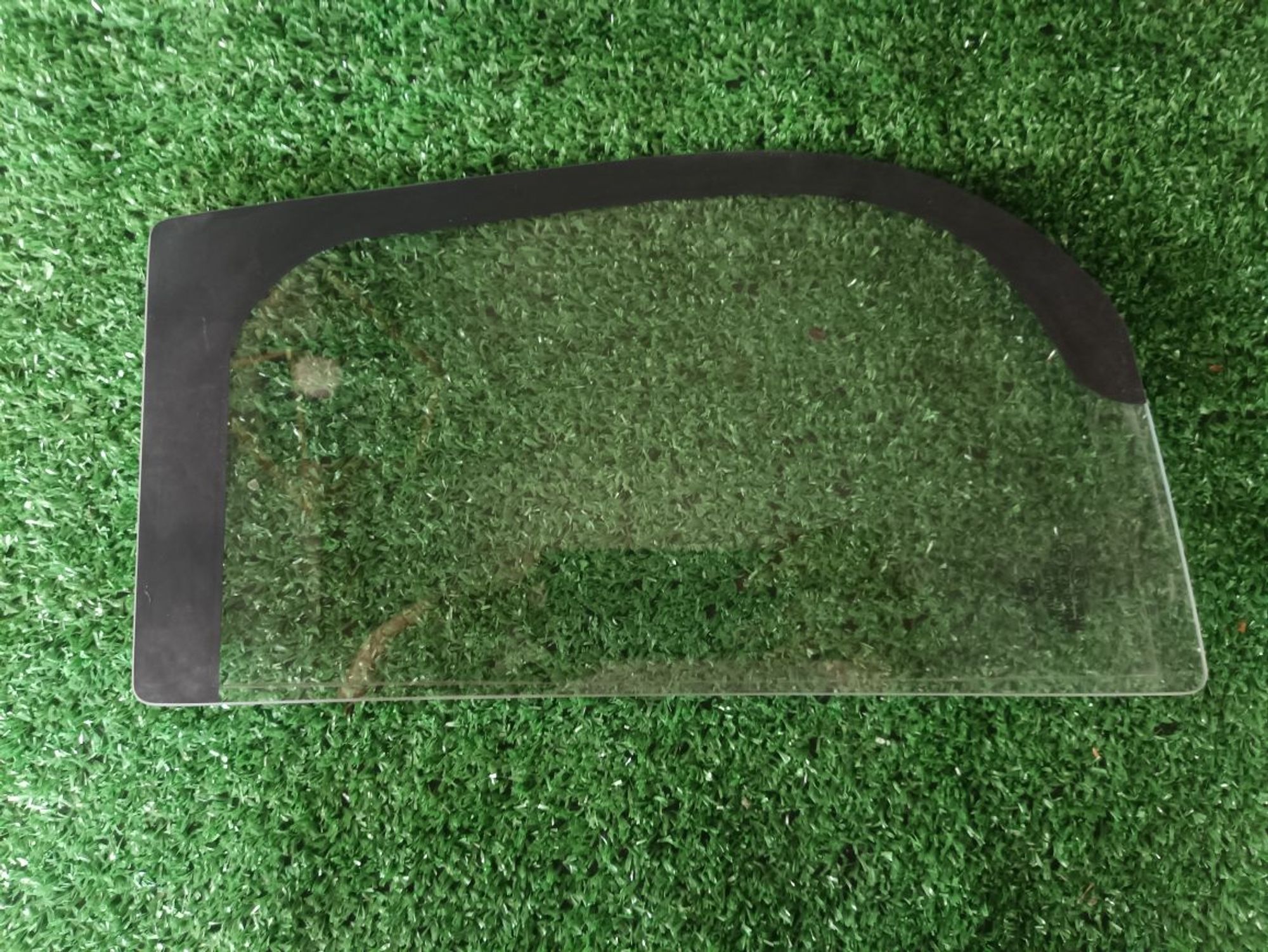 https://ycs.partsauto.market/partsauto-images/thmbs/userImages/a19a1494006c0851879c8cd6f3827d7d/part/b820cccf-93db-4a0c-8d85-8df1a8278e25_1778074763735.jpg