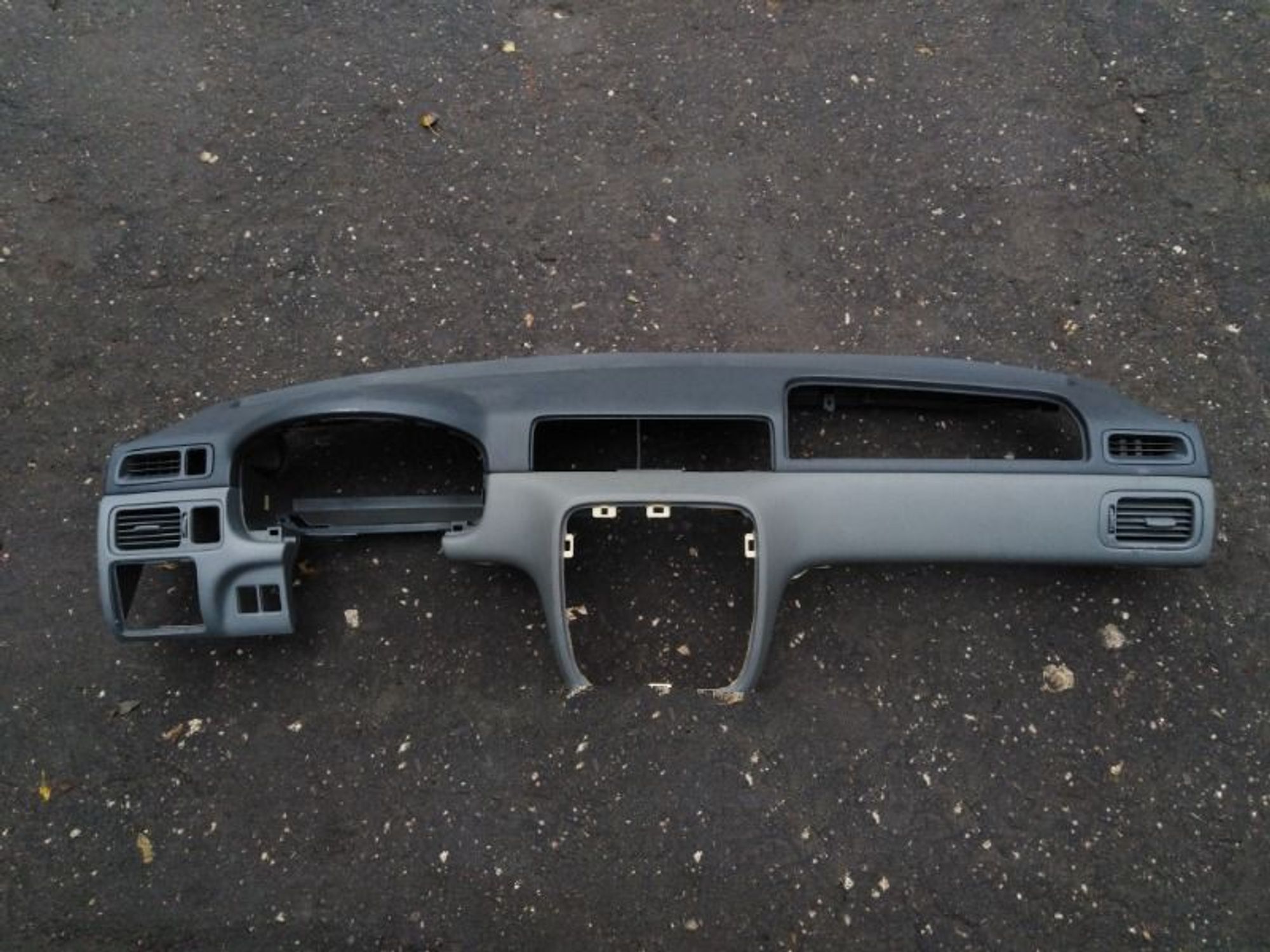 https://ycs.partsauto.market/partsauto-images/thmbs/userImages/a19a1494006c0851879c8cd6f3827d7d/part/bd82a1ea-1ab2-4af6-836e-ee4dc4a2fa0e_1784529591668.jpg