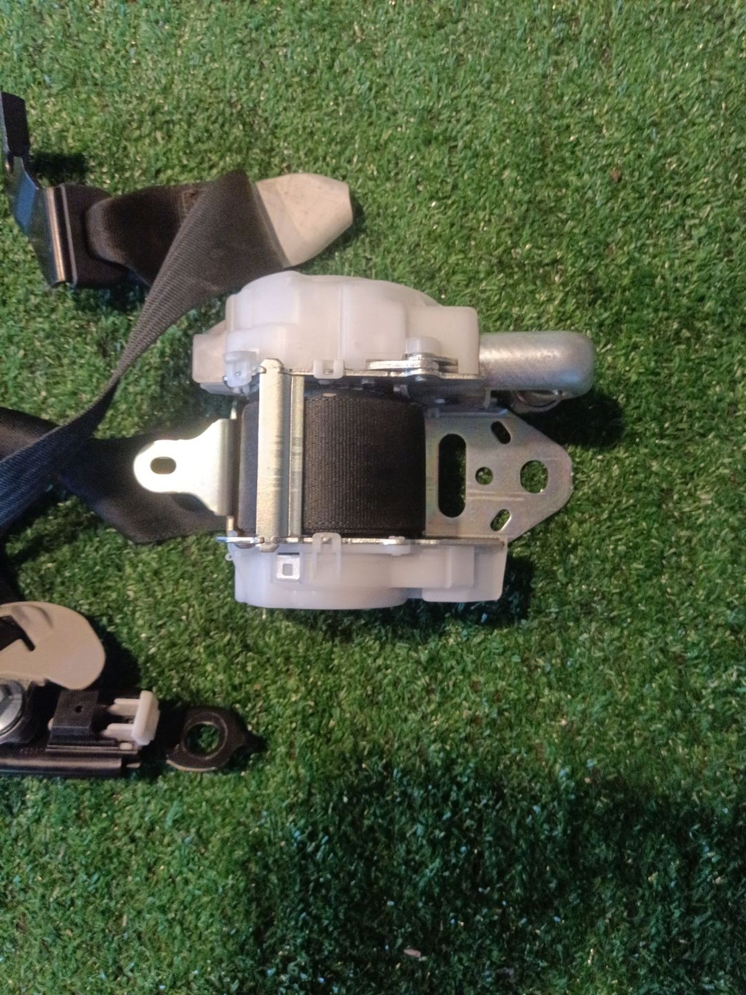 https://ycs.partsauto.market/partsauto-images/thmbs/userImages/a19a1494006c0851879c8cd6f3827d7d/part/c0a2fbcd-b061-4071-a893-0c94715ddc09_1782750966232.jpg