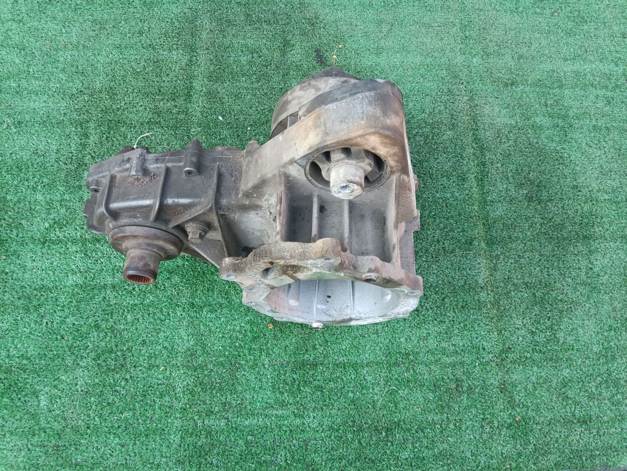 https://ycs.partsauto.market/partsauto-images/thmbs/userImages/a19a1494006c0851879c8cd6f3827d7d/part/c6b791d4-d89c-41f3-bf60-9581f21a447f_1778254040320.jpg