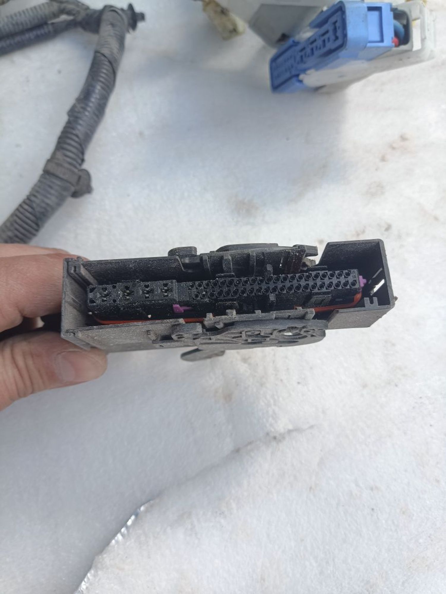 https://ycs.partsauto.market/partsauto-images/thmbs/userImages/a19a1494006c0851879c8cd6f3827d7d/part/c6fb72d7-d11a-4467-9a77-5828c613609b_1777535111354.jpg