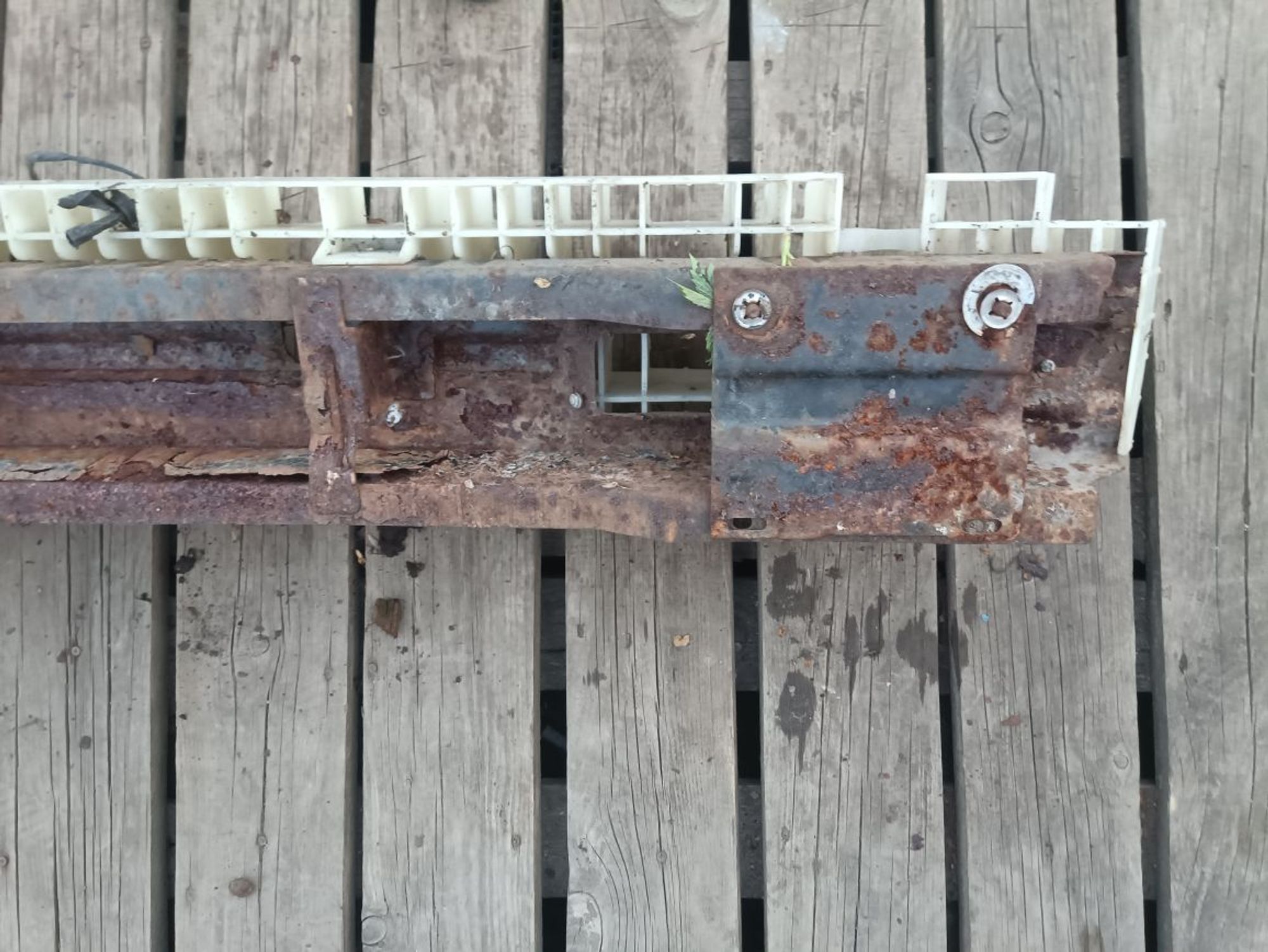 https://ycs.partsauto.market/partsauto-images/thmbs/userImages/a19a1494006c0851879c8cd6f3827d7d/part/c9e834ae-b0c1-44e4-90e1-25ed55e88b65_1778604753997.jpg