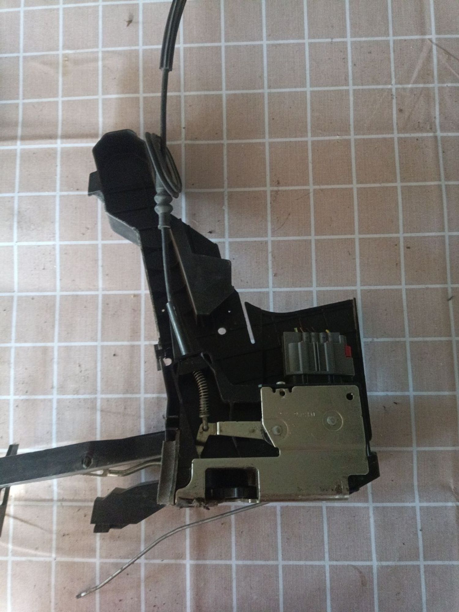 https://ycs.partsauto.market/partsauto-images/thmbs/userImages/a19a1494006c0851879c8cd6f3827d7d/part/cc371fee-a9d8-4912-8bbd-9da90a2ac4dd_1782745023250.jpg