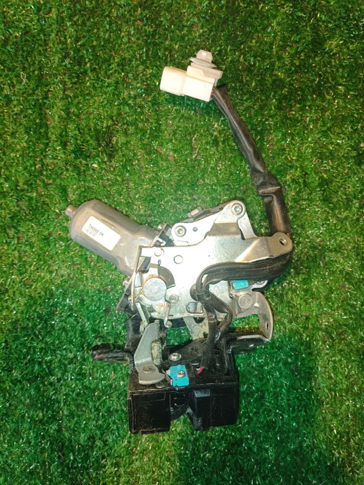https://ycs.partsauto.market/partsauto-images/thmbs/userImages/a19a1494006c0851879c8cd6f3827d7d/part/cd22fe12-017e-4067-bae2-34c17eb3f240_1776955439140.jpg