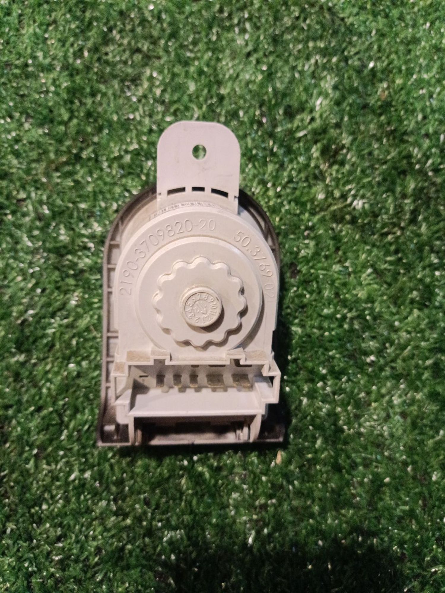 https://ycs.partsauto.market/partsauto-images/thmbs/userImages/a19a1494006c0851879c8cd6f3827d7d/part/d0ac7806-7e7d-4fc5-b192-d949923de60f_1785259972299.jpg