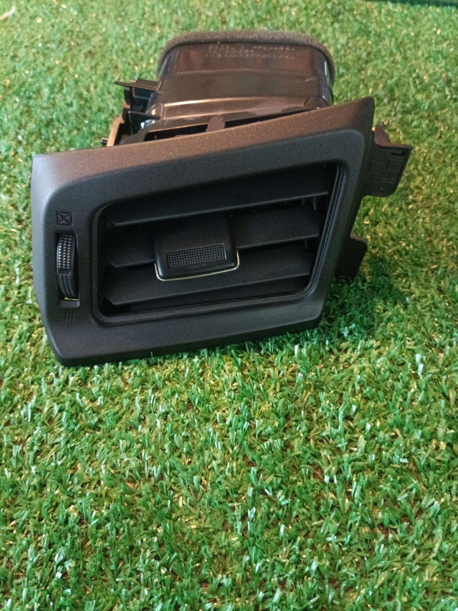 https://ycs.partsauto.market/partsauto-images/thmbs/userImages/a19a1494006c0851879c8cd6f3827d7d/part/d742d98f-47fc-473f-a3bb-5b14139daaa6_1782799870617.jpg