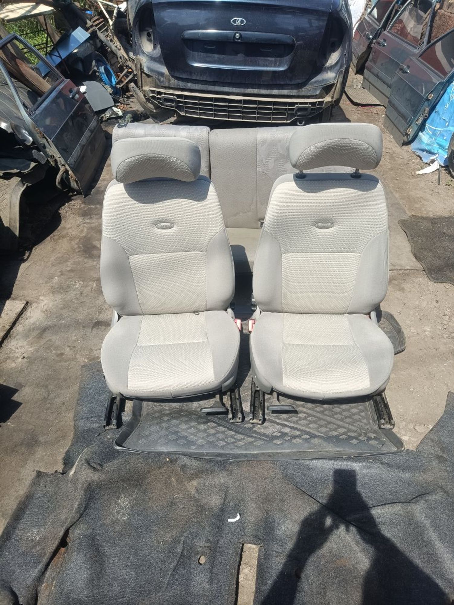 https://ycs.partsauto.market/partsauto-images/thmbs/userImages/a19a1494006c0851879c8cd6f3827d7d/part/df75d1a7-9ce1-476f-ba6b-c9b6dfec58b4_1780688072790.jpg