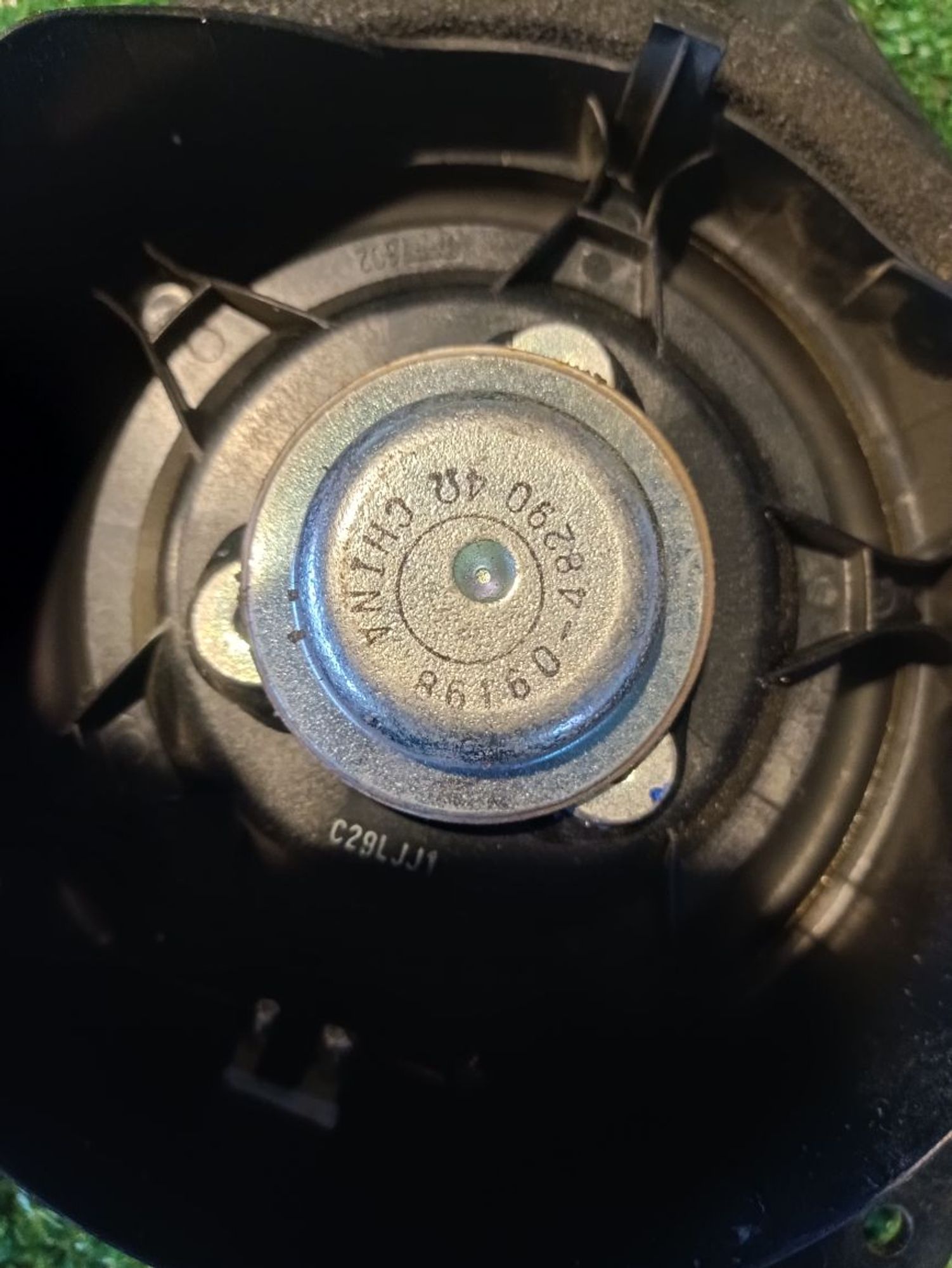 https://ycs.partsauto.market/partsauto-images/thmbs/userImages/a19a1494006c0851879c8cd6f3827d7d/part/e1e12d02-bae9-420f-a9ff-9b6f65111ae7_1776699803427.jpg
