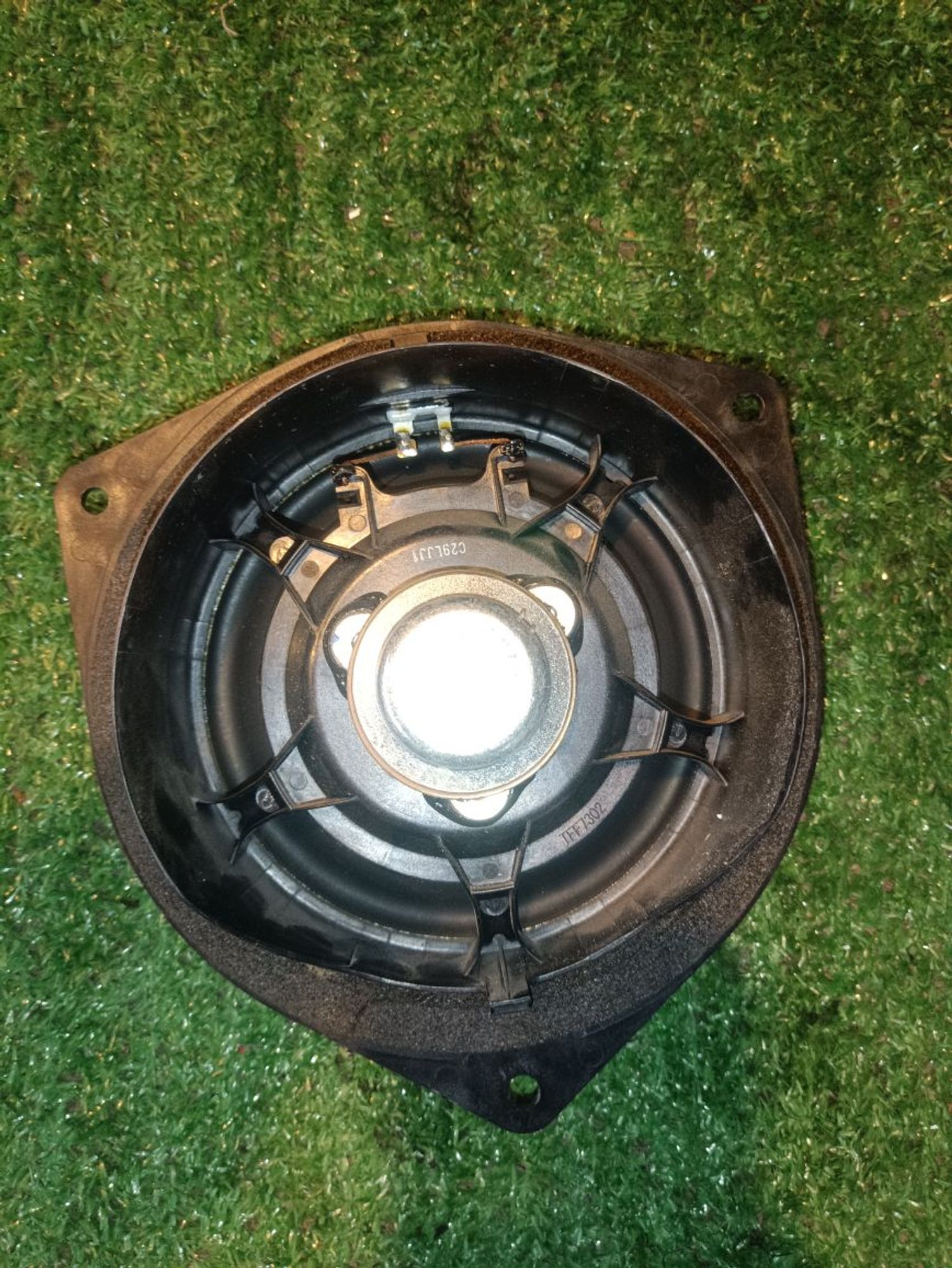https://ycs.partsauto.market/partsauto-images/thmbs/userImages/a19a1494006c0851879c8cd6f3827d7d/part/e48192d9-9d26-4c40-a16d-101adda8bab9_1776699802249.jpg