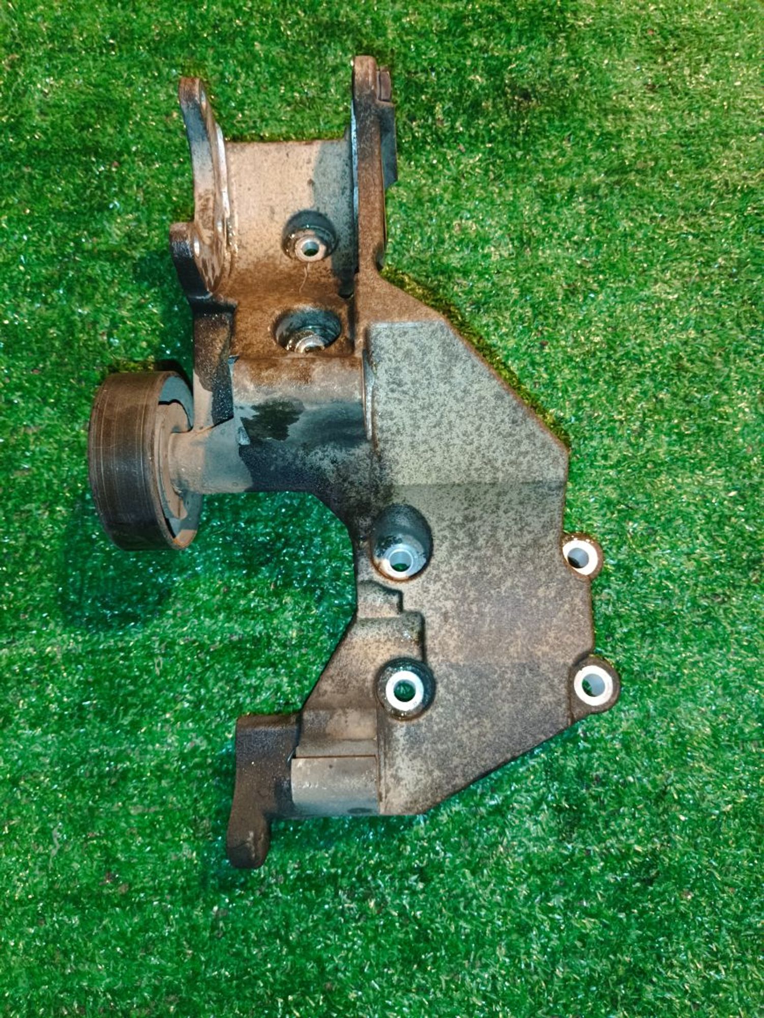 https://ycs.partsauto.market/partsauto-images/thmbs/userImages/a19a1494006c0851879c8cd6f3827d7d/part/ec4f66f0-2639-418a-88d5-ab92a261a7a9_1779393007186.jpg