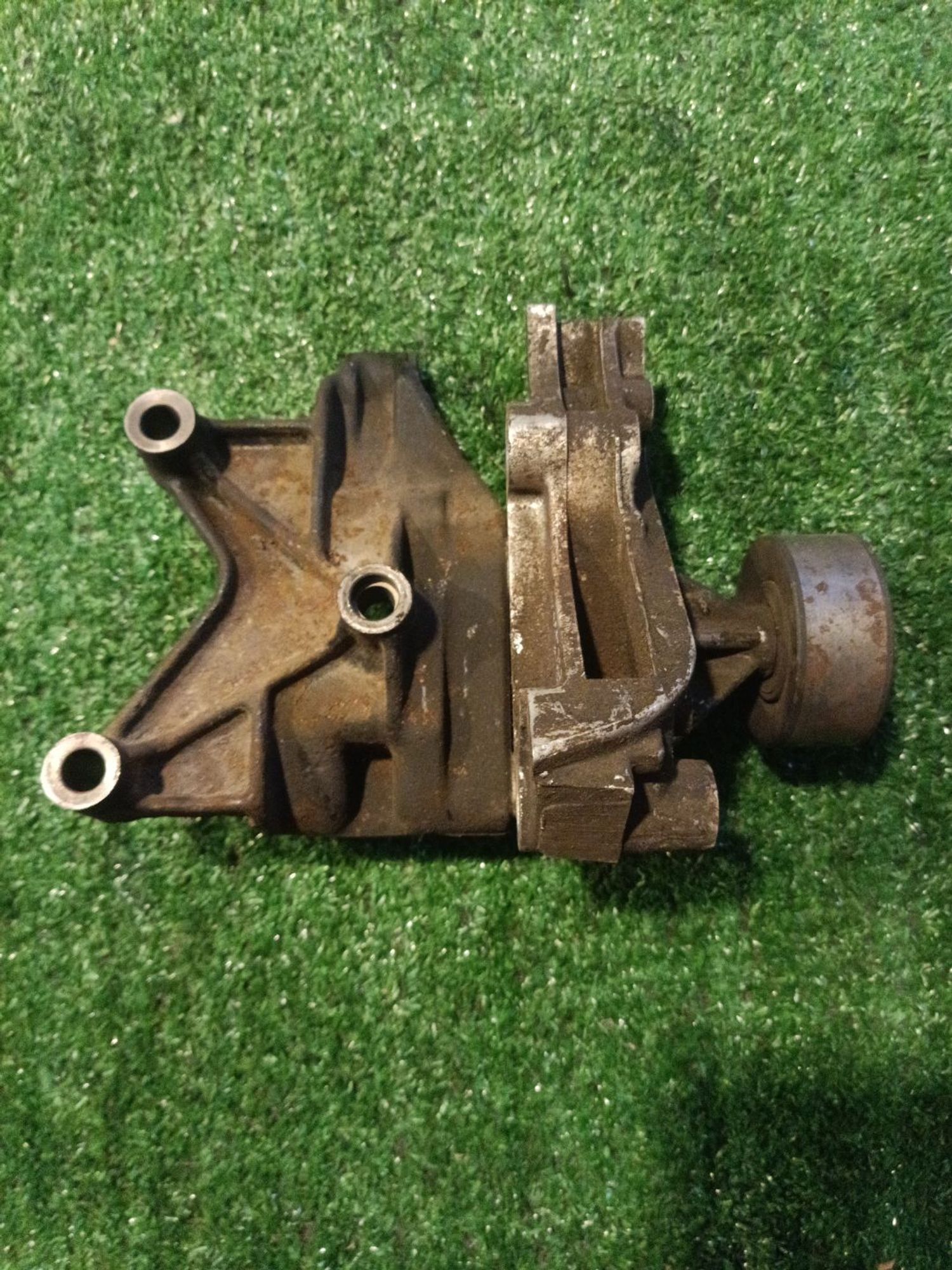 https://ycs.partsauto.market/partsauto-images/thmbs/userImages/a19a1494006c0851879c8cd6f3827d7d/part/ec8f826d-877e-4669-b05e-900c566b66ad_1782754558152.jpg