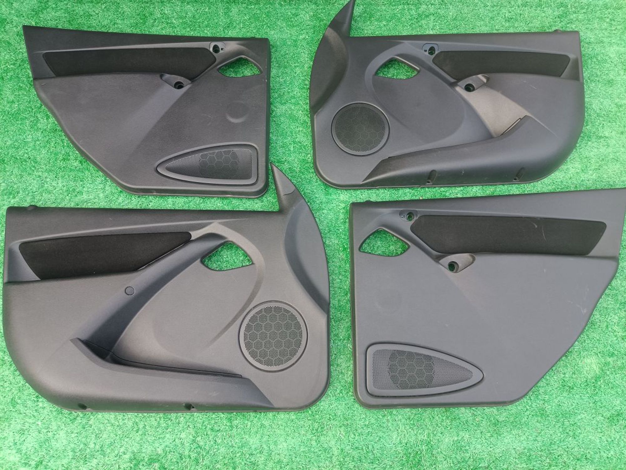 https://ycs.partsauto.market/partsauto-images/thmbs/userImages/a19a1494006c0851879c8cd6f3827d7d/part/ee6024de-3561-43c5-a713-ee1c68ff1790_1785257235845.jpg