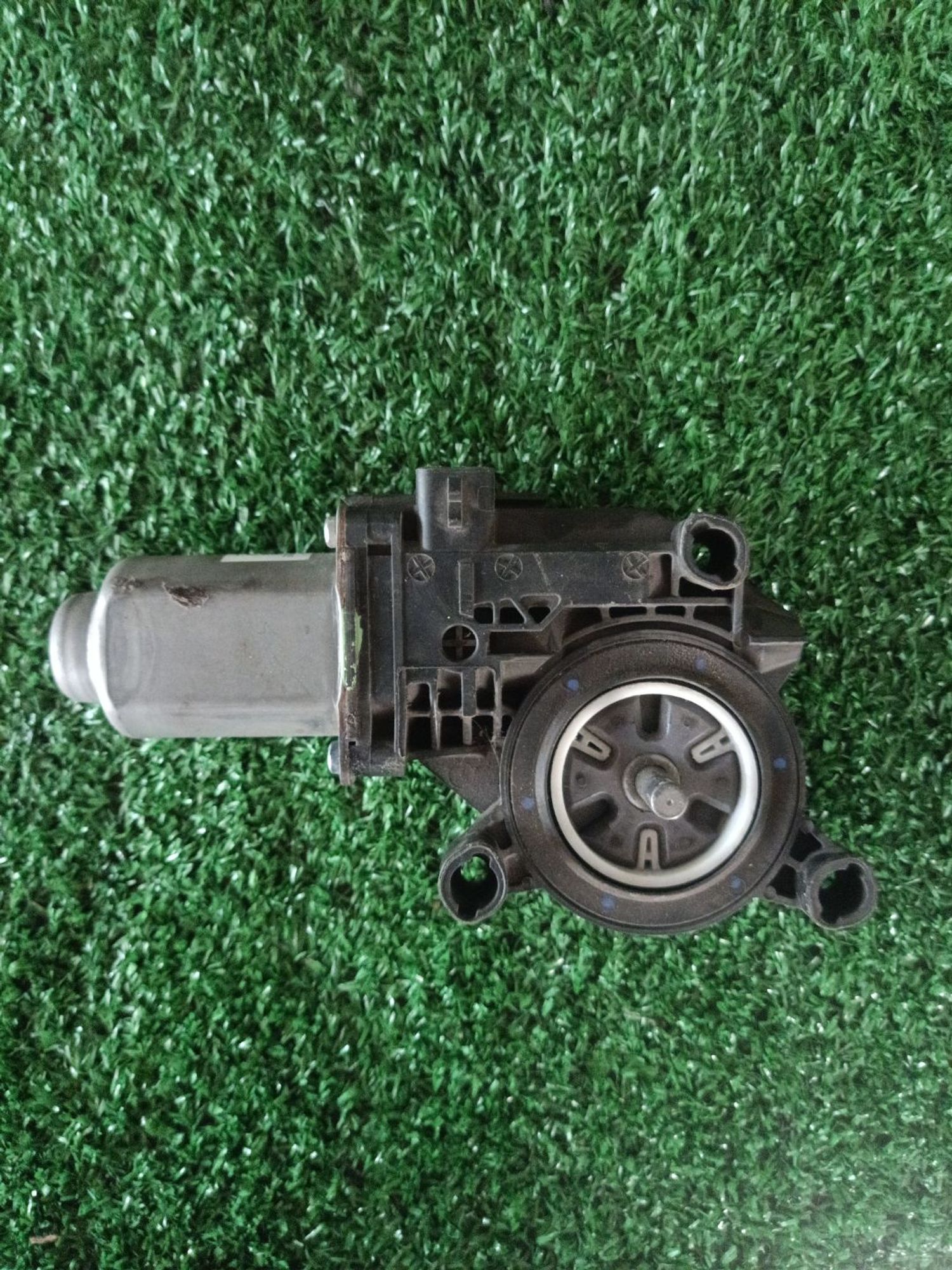 https://ycs.partsauto.market/partsauto-images/thmbs/userImages/a19a1494006c0851879c8cd6f3827d7d/part/efc7ec67-65ef-453c-a9dd-2718d4609f97_1782822333206.jpg