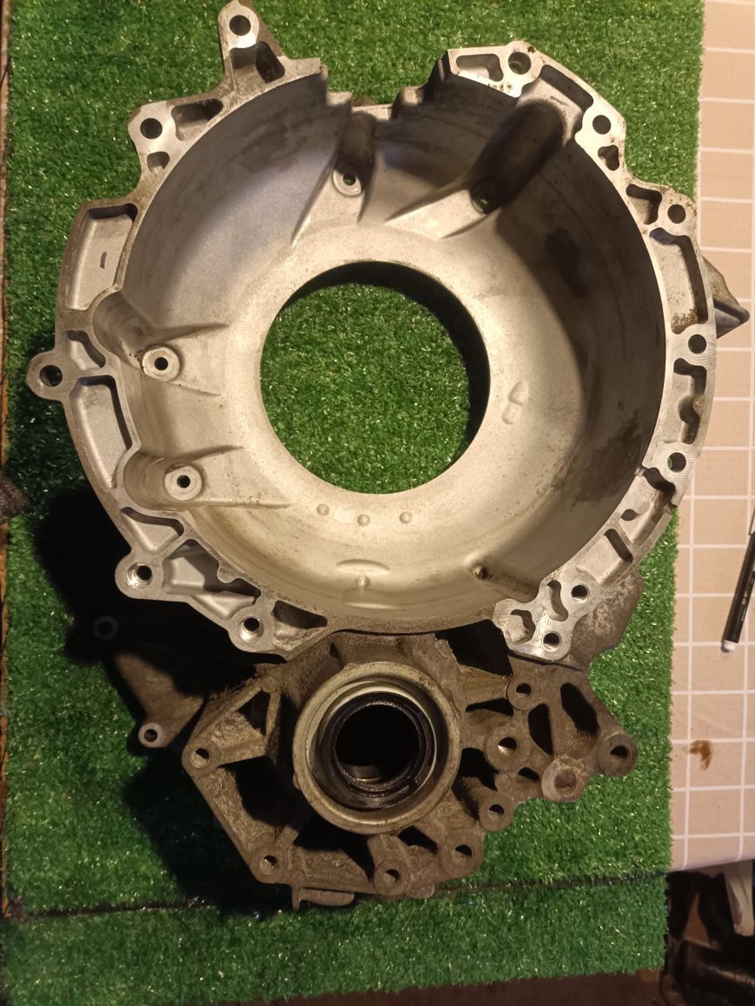 https://ycs.partsauto.market/partsauto-images/thmbs/userImages/a19a1494006c0851879c8cd6f3827d7d/part/f330882e-057a-412d-a08c-5131a971aef7_1777309445253.jpg