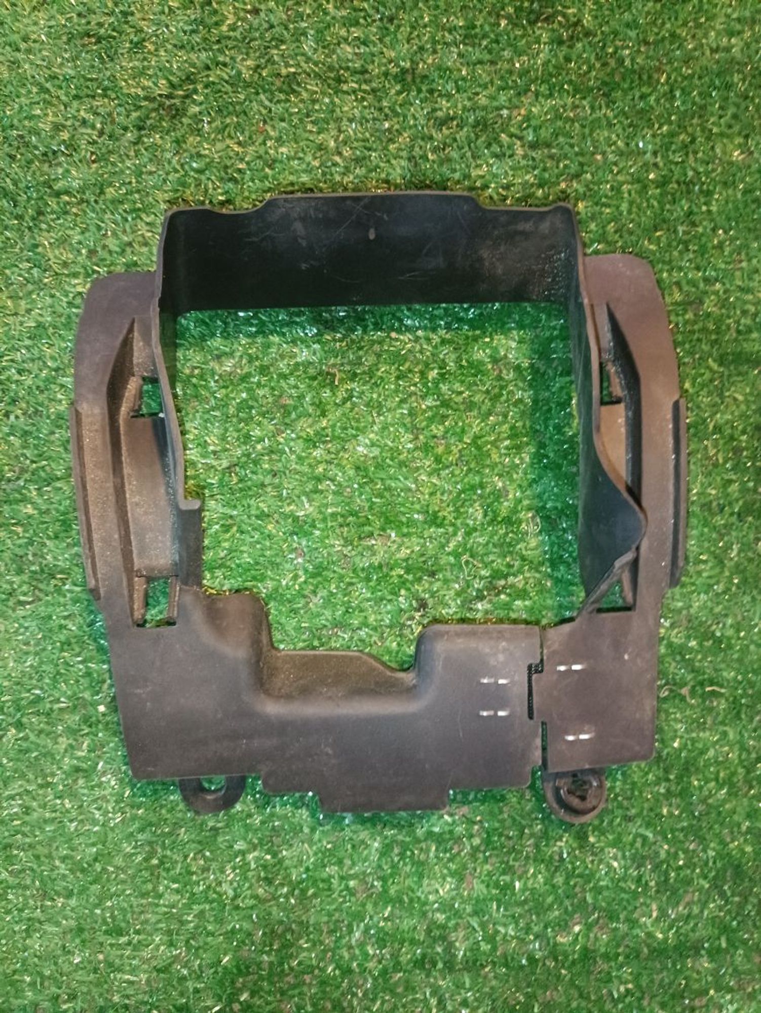 https://ycs.partsauto.market/partsauto-images/thmbs/userImages/a19a1494006c0851879c8cd6f3827d7d/part/f7d19903-80ad-421c-af06-8dfb5dc3dcd8_1776701141656.jpg
