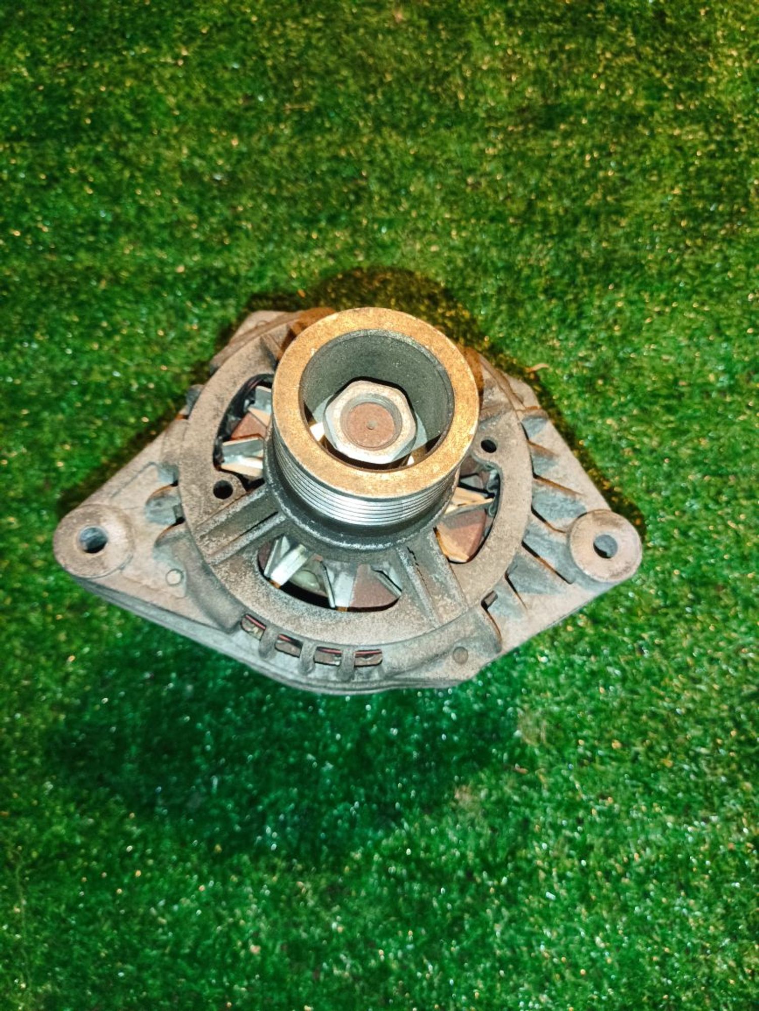 https://ycs.partsauto.market/partsauto-images/thmbs/userImages/a19a1494006c0851879c8cd6f3827d7d/part/fa990ff9-0f5a-4267-99d5-a26fa3672d12_1784995694841.jpg
