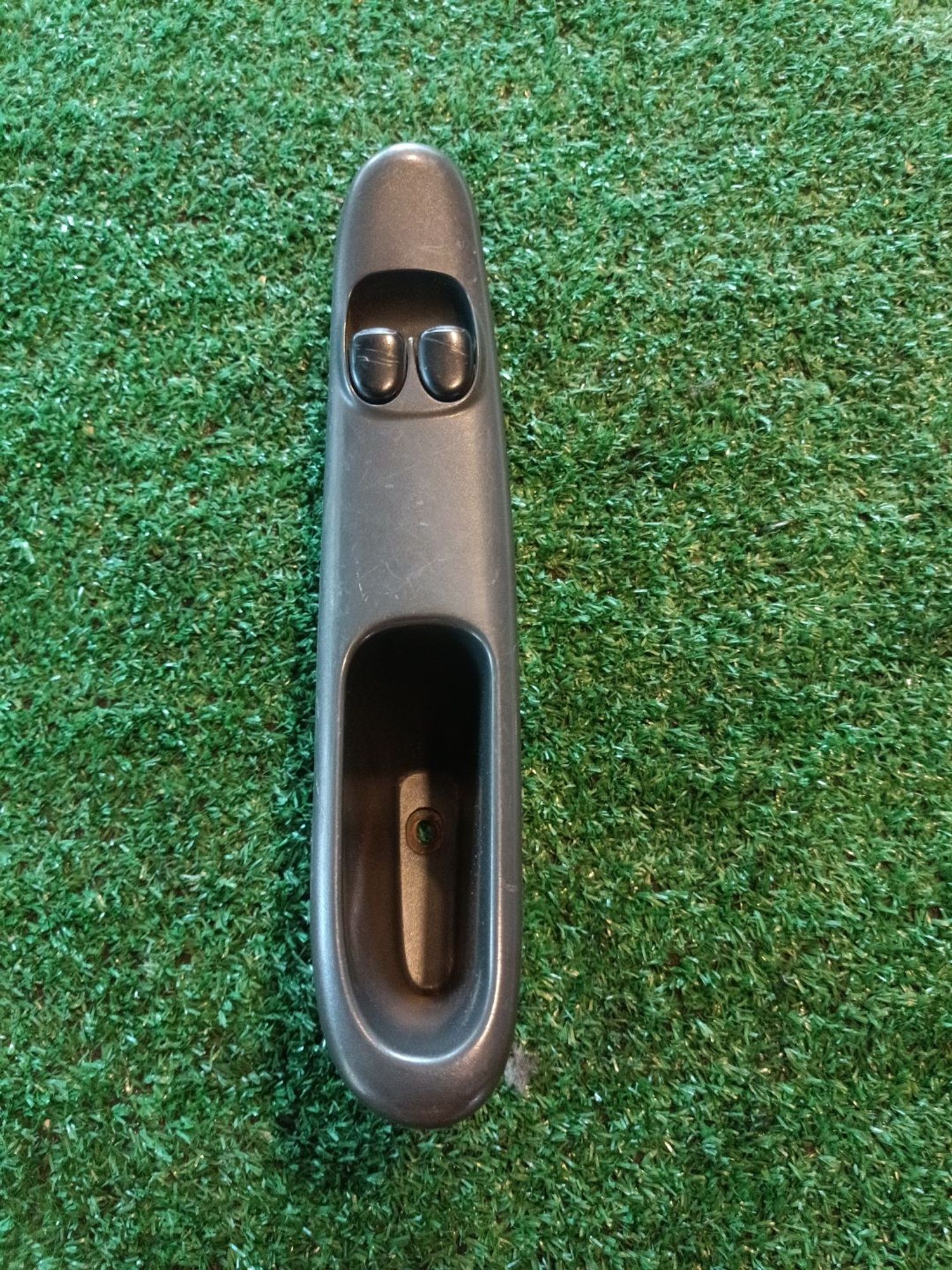 https://ycs.partsauto.market/partsauto-images/thmbs/userImages/a19a1494006c0851879c8cd6f3827d7d/part/fd40f9d9-5c49-4ca7-b9e2-5bd2ac713798_1782805578009.jpg