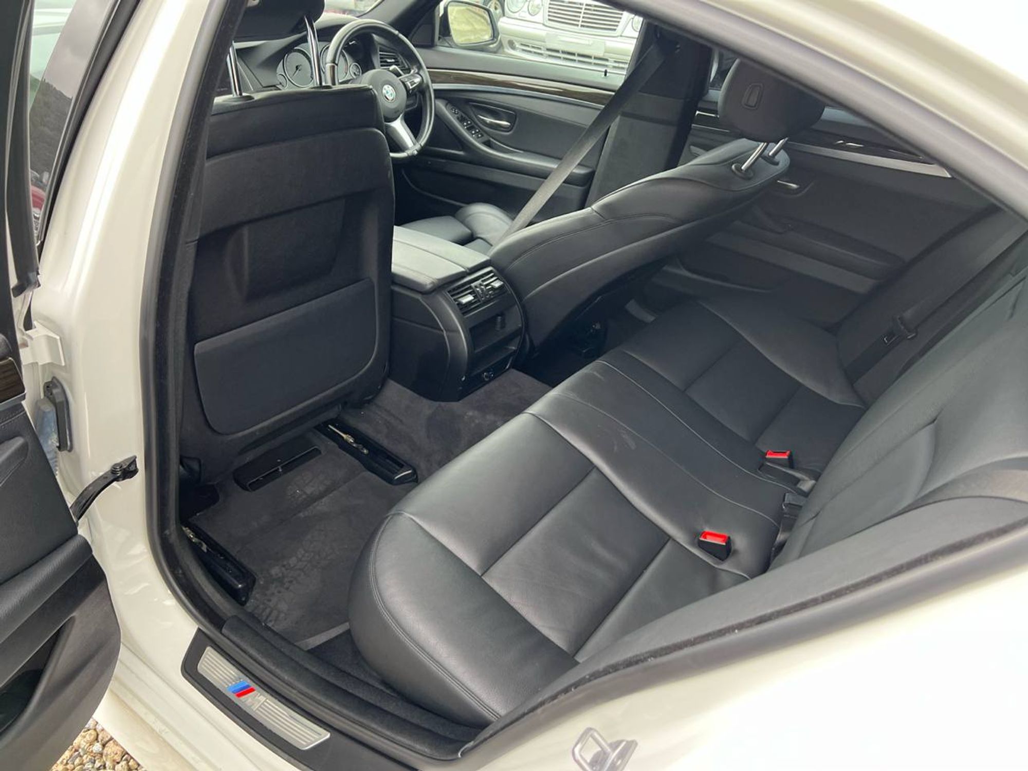https://ycs.partsauto.market/partsauto-images/thmbs/userImages/a2d258a61cc08549ac0329b7373022c0/car/7055ba8e-b2b8-43ce-976a-1b5c003da80a_1776855562406.jpg