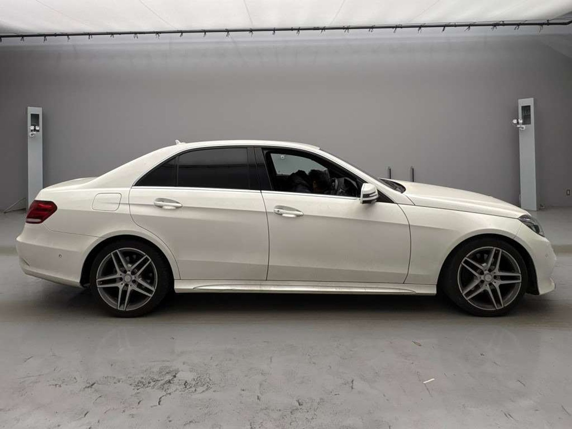 https://ycs.partsauto.market/partsauto-images/thmbs/userImages/a2d258a61cc08549ac0329b7373022c0/car/921621d0-1531-4746-8fea-3420ae5b55a0_1770714248670.jpg
