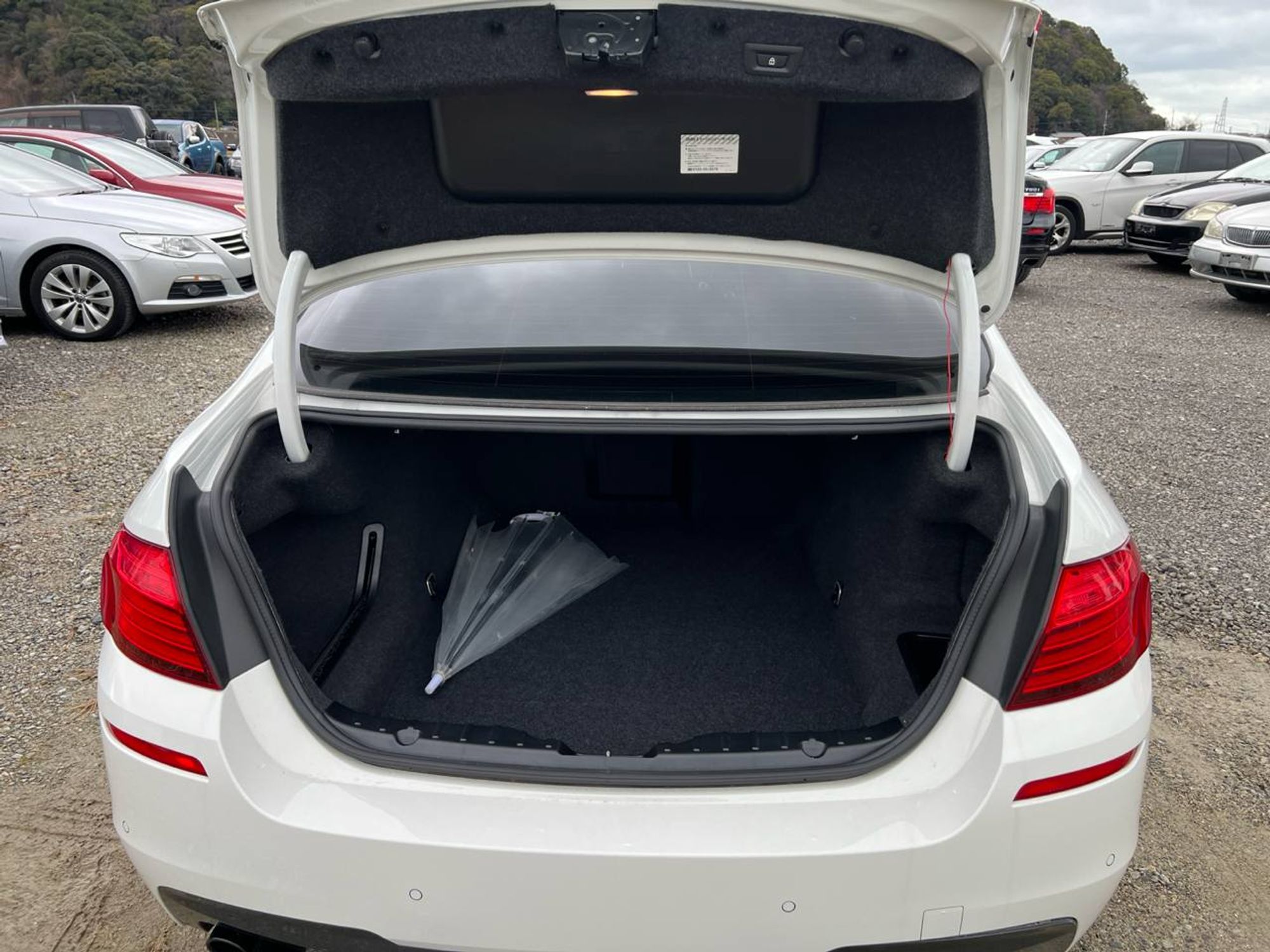 https://ycs.partsauto.market/partsauto-images/thmbs/userImages/a2d258a61cc08549ac0329b7373022c0/car/fbfb79b0-006a-49b4-aa02-9170597be184_1776855564004.jpg