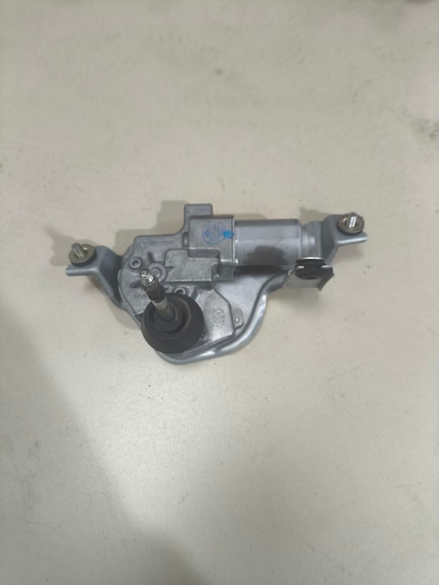 https://ycs.partsauto.market/partsauto-images/thmbs/userImages/a2d258a61cc08549ac0329b7373022c0/part/006cc612-0faa-4c11-9b8f-b90043c5be7f_1781084507565.jpg