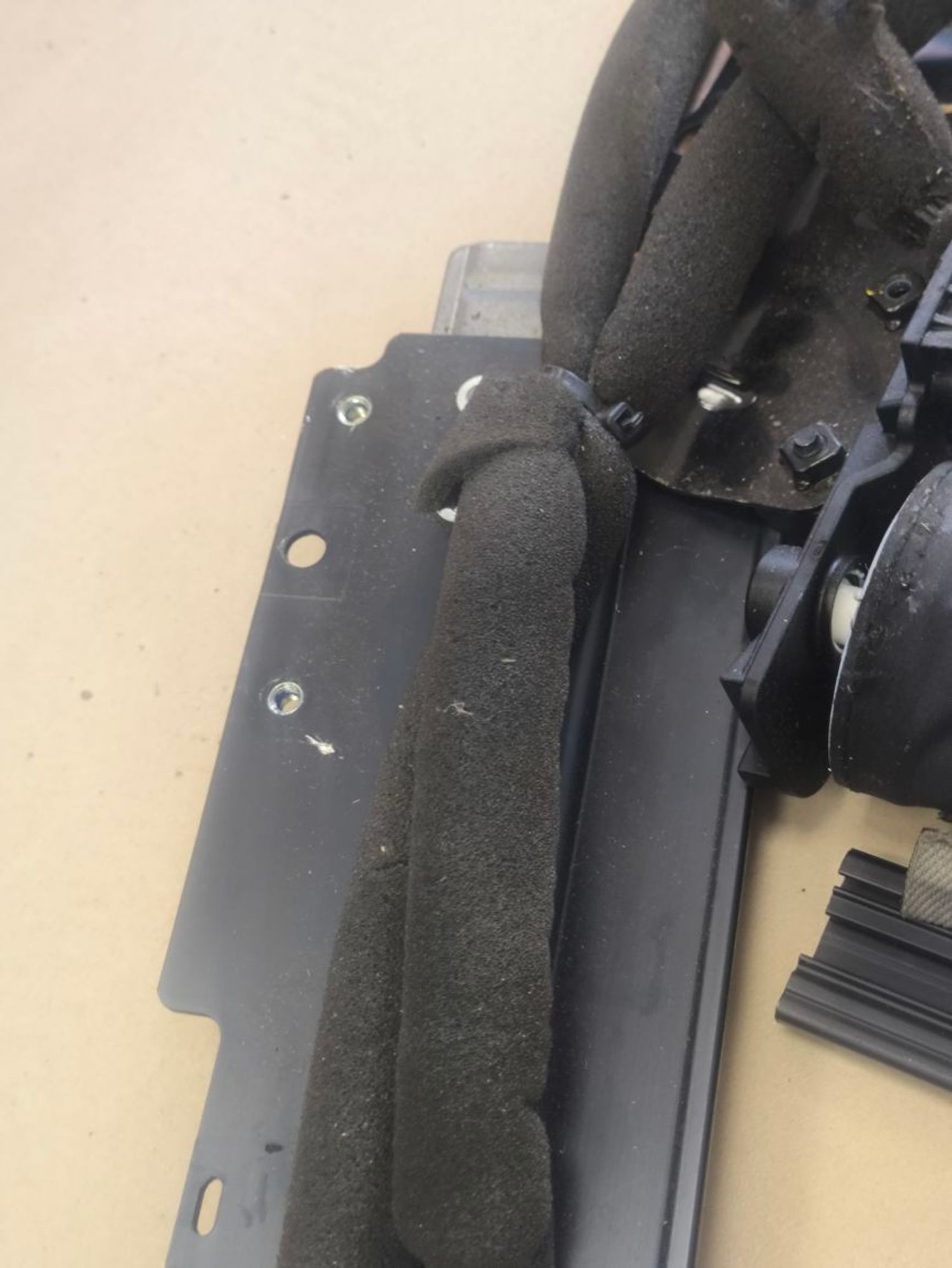 https://ycs.partsauto.market/partsauto-images/thmbs/userImages/a2d258a61cc08549ac0329b7373022c0/part/0103f779-85a5-4625-9c89-73076488b863_1786445875882.jpg