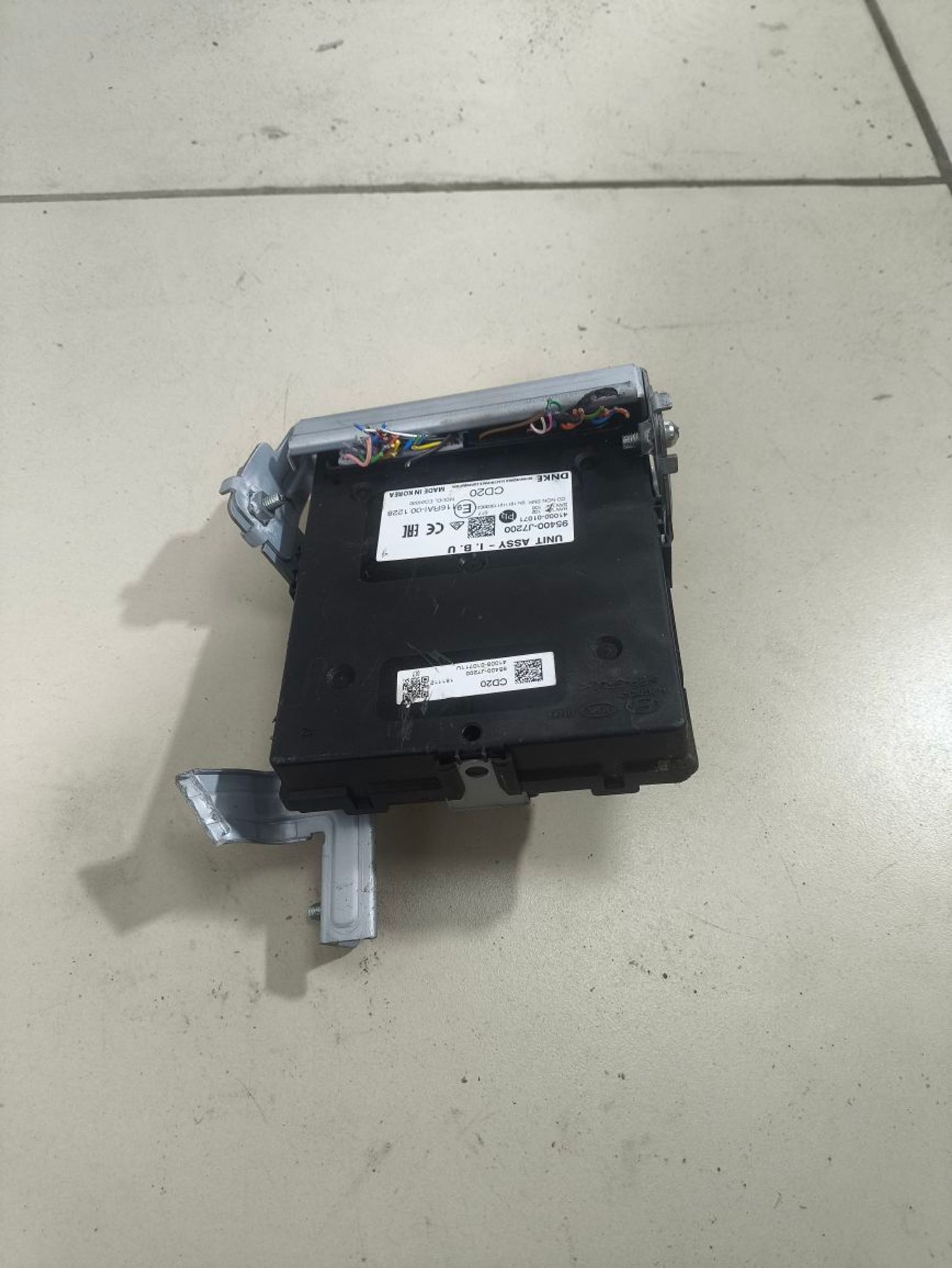 https://ycs.partsauto.market/partsauto-images/thmbs/userImages/a2d258a61cc08549ac0329b7373022c0/part/011d3277-4c5a-449e-807d-ec0269cb8ec0_1780575895852.jpg