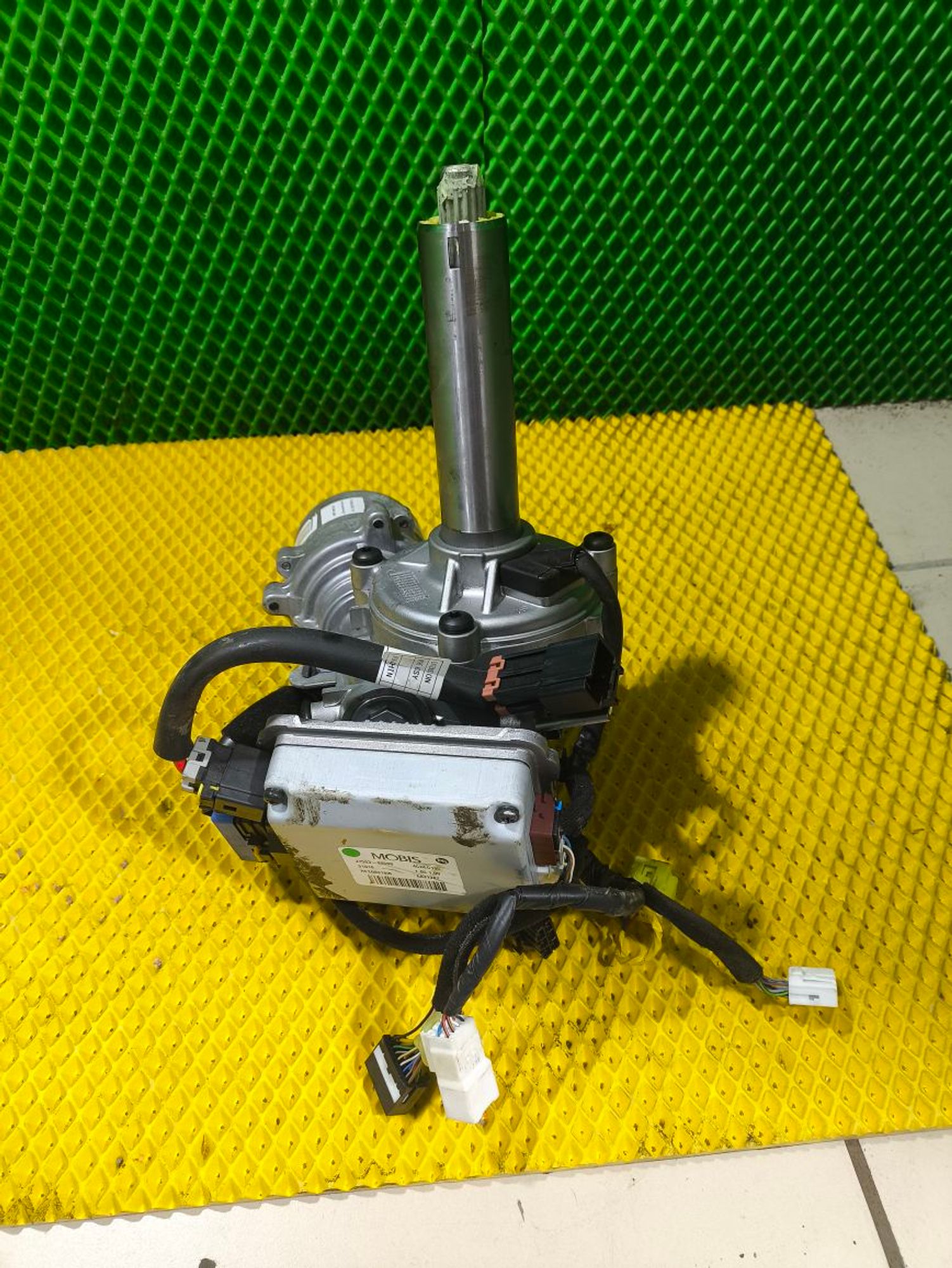https://ycs.partsauto.market/partsauto-images/thmbs/userImages/a2d258a61cc08549ac0329b7373022c0/part/0264255d-e119-45c2-8c3c-bb8d1c3b3bb2_1779866359793.jpg