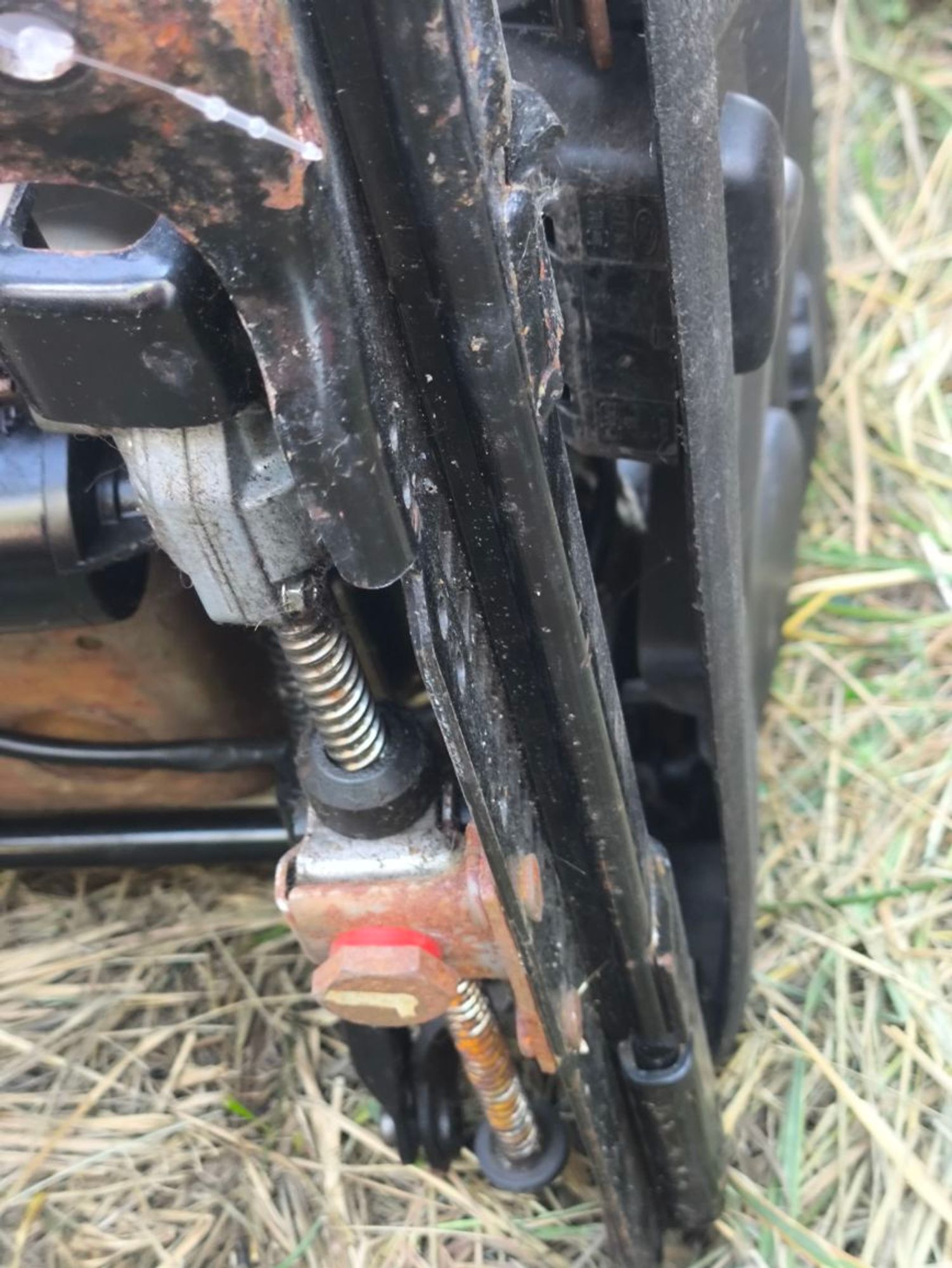 https://ycs.partsauto.market/partsauto-images/thmbs/userImages/a2d258a61cc08549ac0329b7373022c0/part/05e1cbe6-90e2-4a5d-a688-dc6cb3b1e4be_1786978193208.jpg