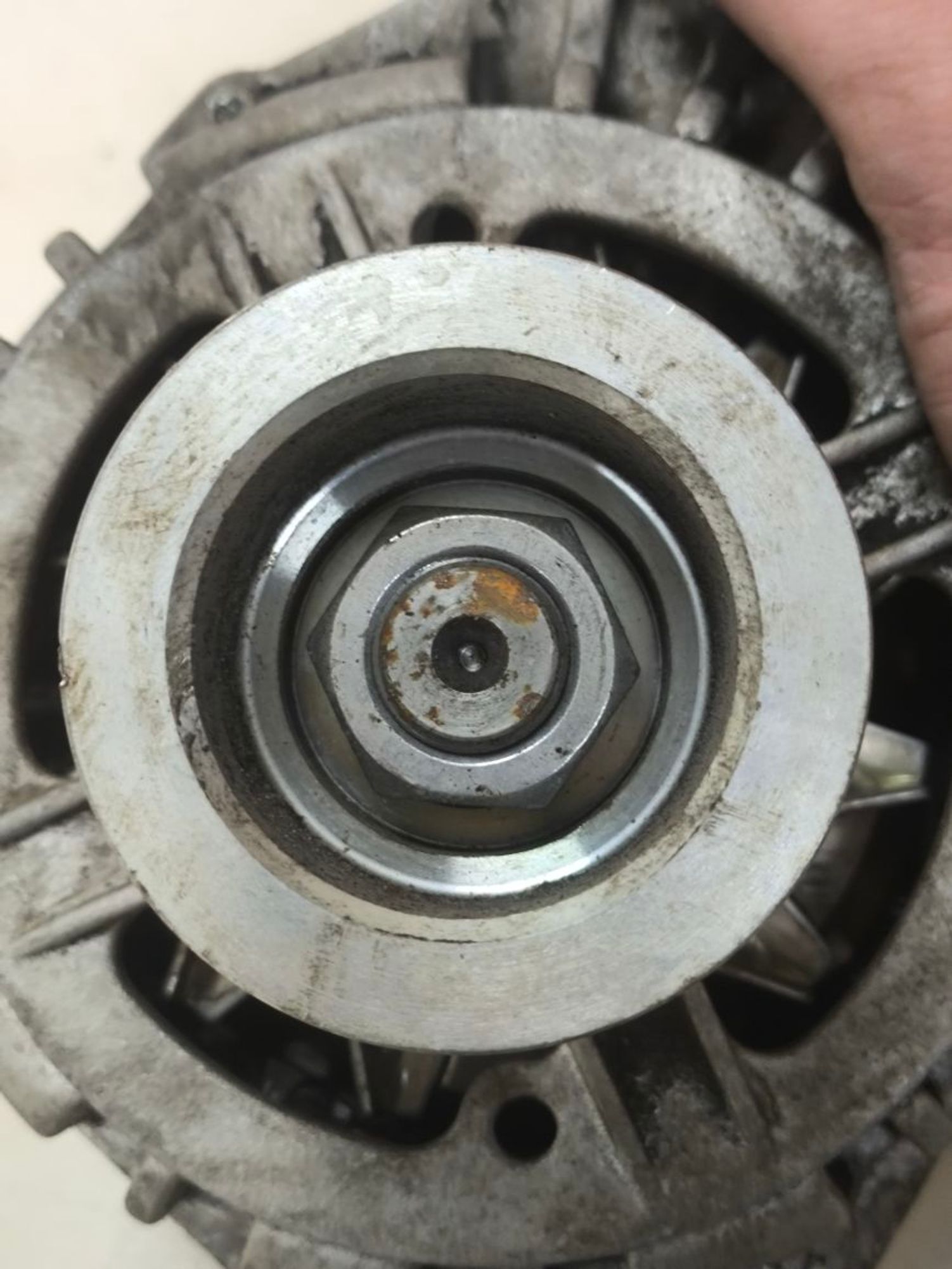 https://ycs.partsauto.market/partsauto-images/thmbs/userImages/a2d258a61cc08549ac0329b7373022c0/part/061353db-a97e-489b-89c4-6e13941fbb12_1783518491881.jpg