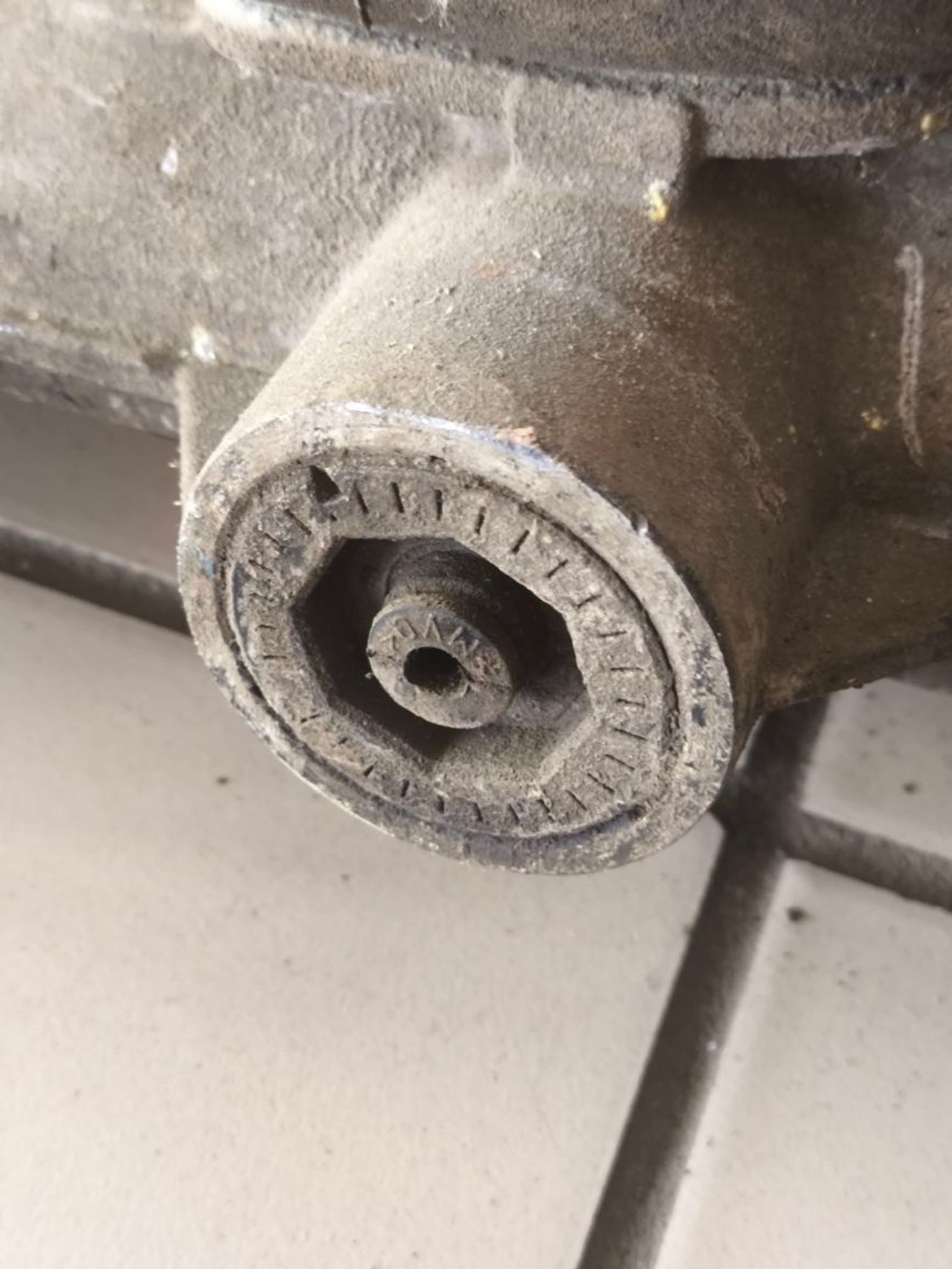 https://ycs.partsauto.market/partsauto-images/thmbs/userImages/a2d258a61cc08549ac0329b7373022c0/part/070b61a5-d5a4-447a-b856-fdf0fa4c7243_1783336853011.jpg