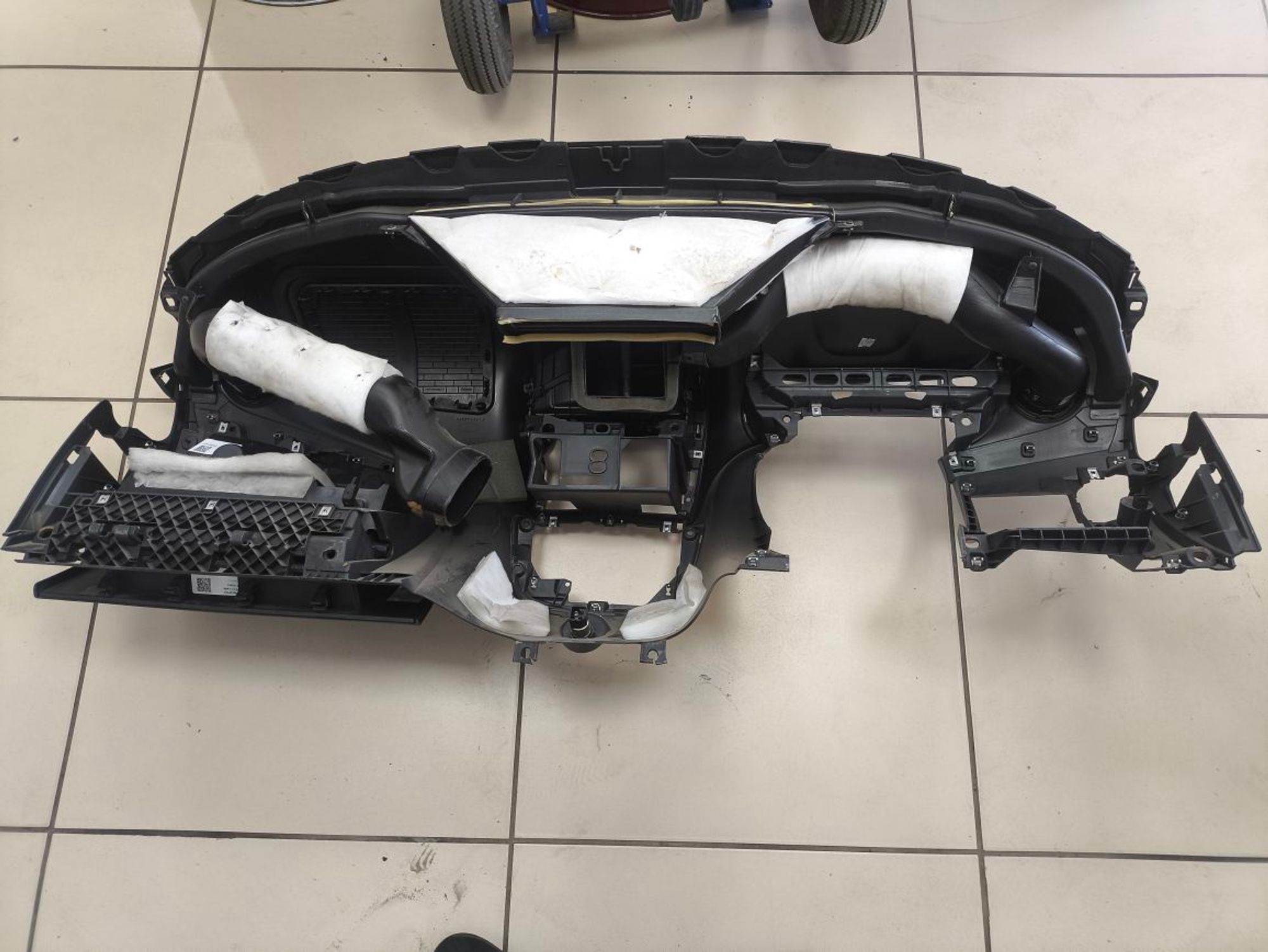 https://ycs.partsauto.market/partsauto-images/thmbs/userImages/a2d258a61cc08549ac0329b7373022c0/part/075063da-d52a-42e1-8173-afbd0cf78a92_1783673759810.jpg