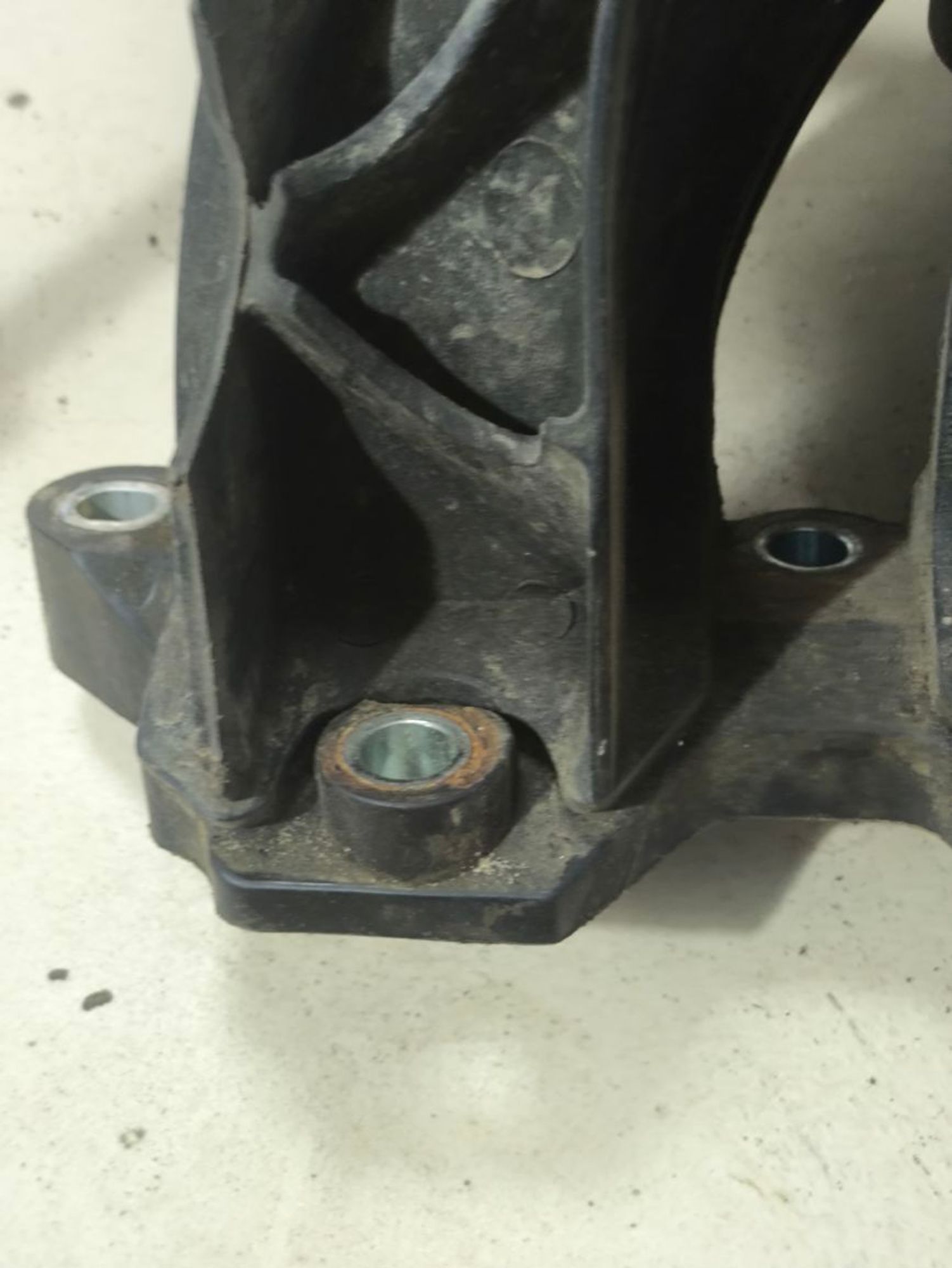 https://ycs.partsauto.market/partsauto-images/thmbs/userImages/a2d258a61cc08549ac0329b7373022c0/part/0960c275-cdb7-46c5-bb88-23e9a7f647b1_1782139963655.jpg