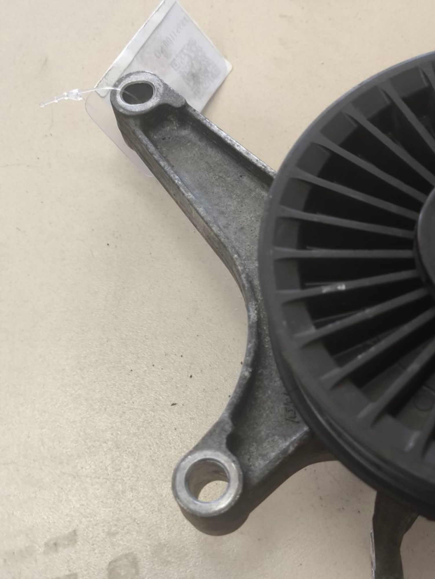 https://ycs.partsauto.market/partsauto-images/thmbs/userImages/a2d258a61cc08549ac0329b7373022c0/part/09aa4e2c-c478-4fb8-8a76-27ddea936769_1786775913979.jpg