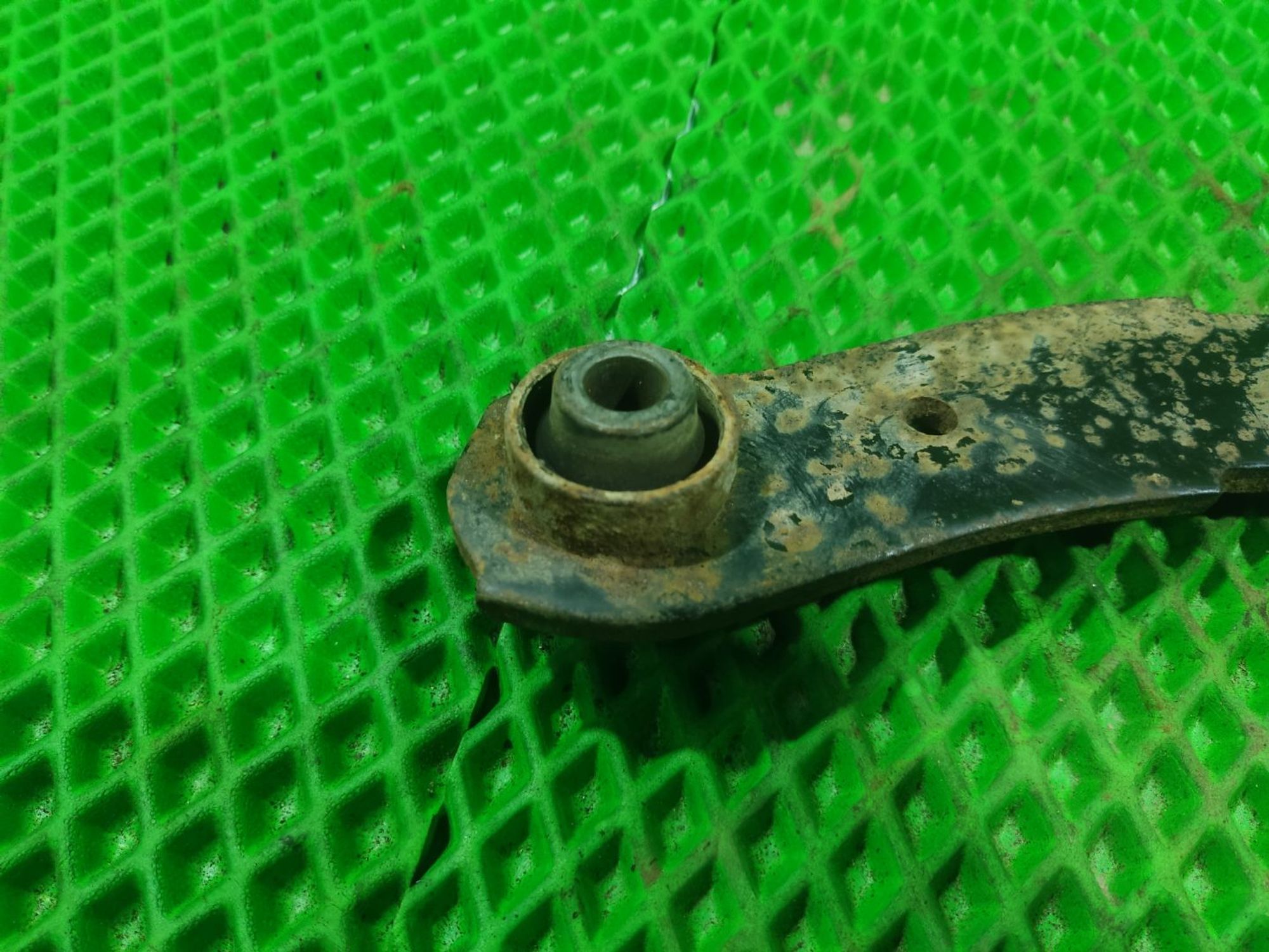 Рычаг подвески зад.поперечный Mitsubishi Lancer IX, 1500 рублей, Тамбов