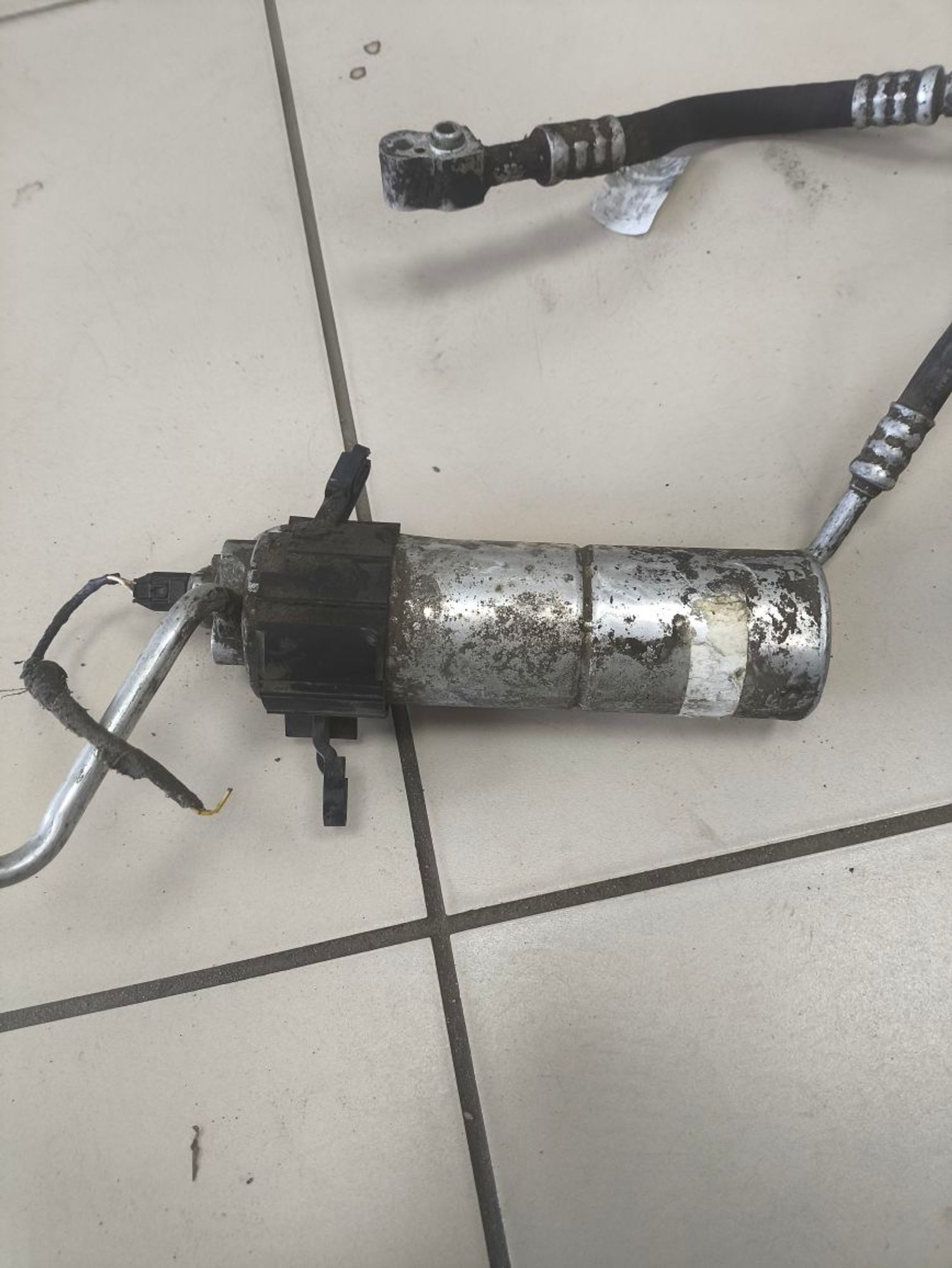 https://ycs.partsauto.market/partsauto-images/thmbs/userImages/a2d258a61cc08549ac0329b7373022c0/part/0a159815-30ff-4582-8223-d37bc1b5fda3_1781262599324.jpg